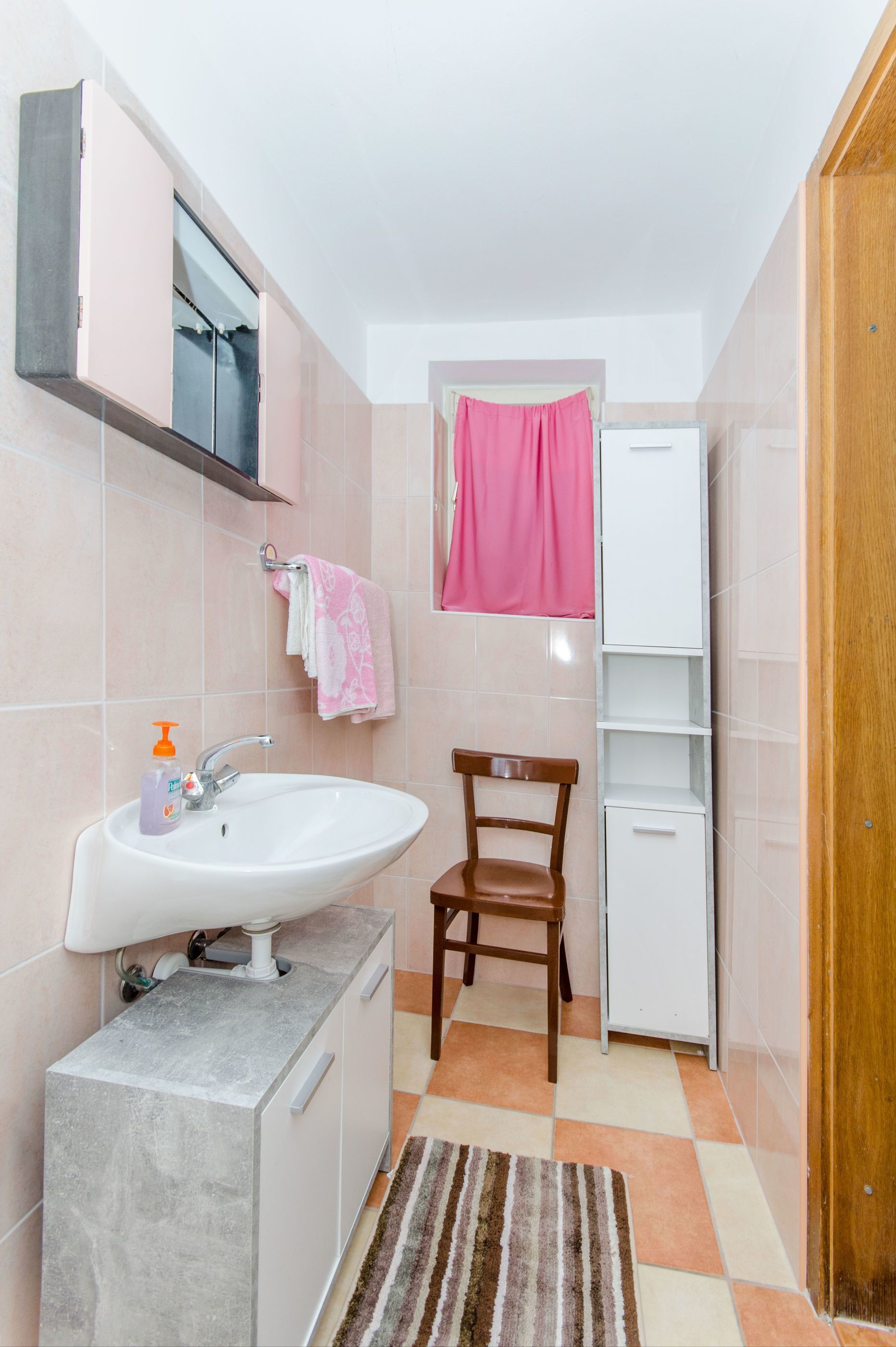 Apartment and Rooms Ivan 45191-A3