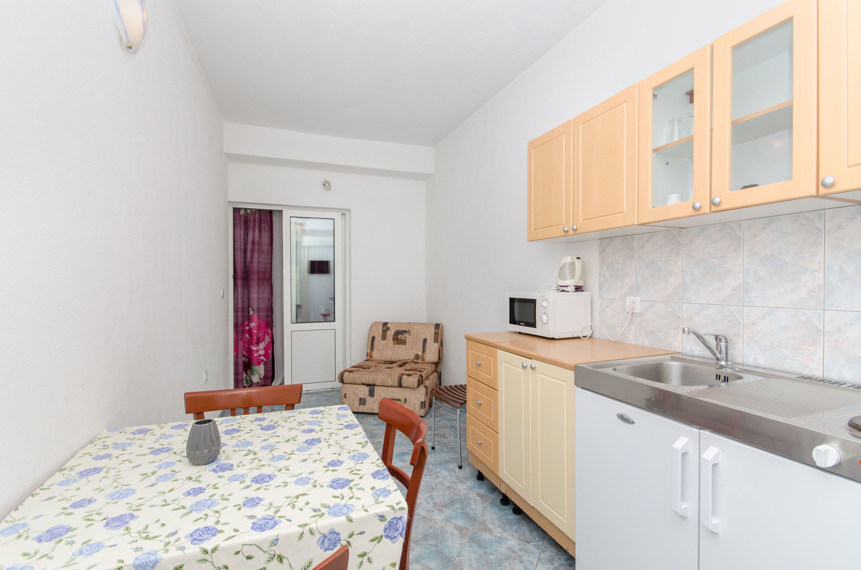 Apartment and Rooms Ivan 45191-A7