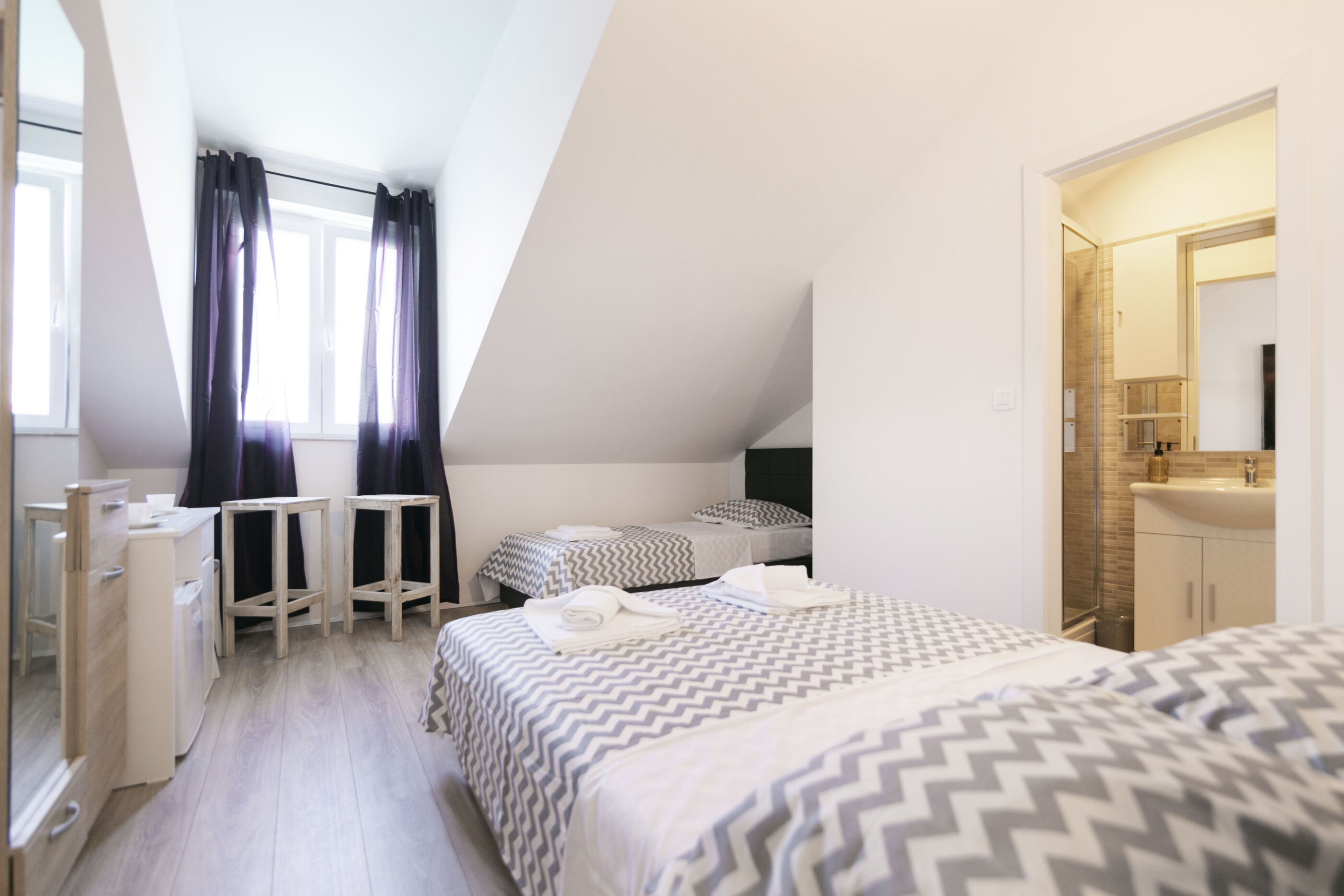 Rooms Royal 90521-S18