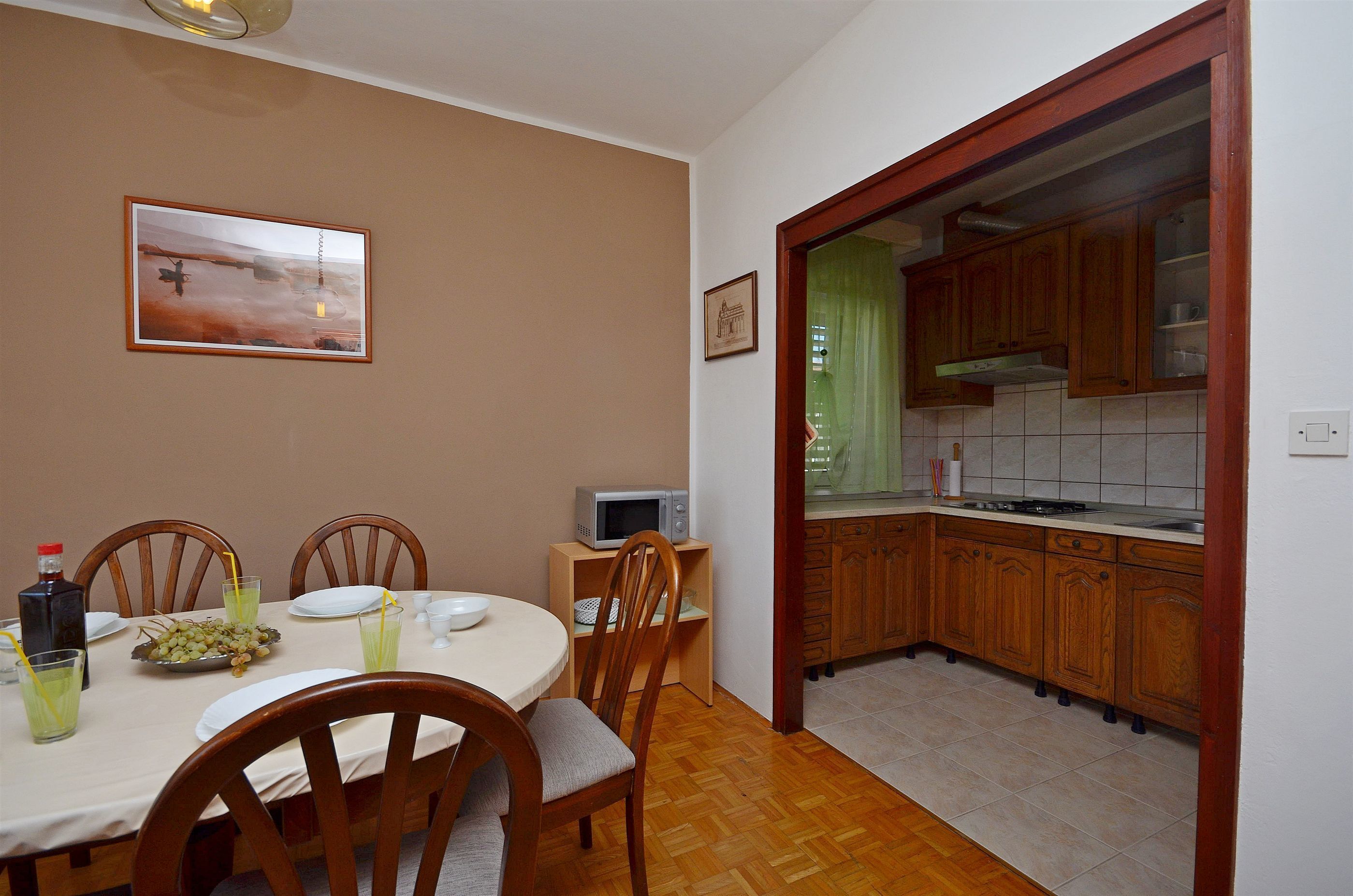 Apartment and Room Ivica 29951-A1