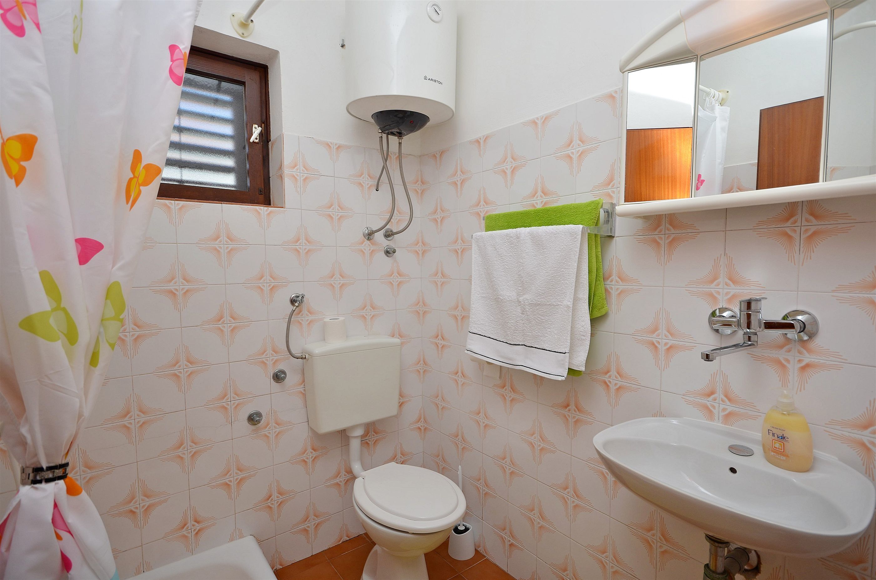 Apartment and Room Ivica 29951-A1