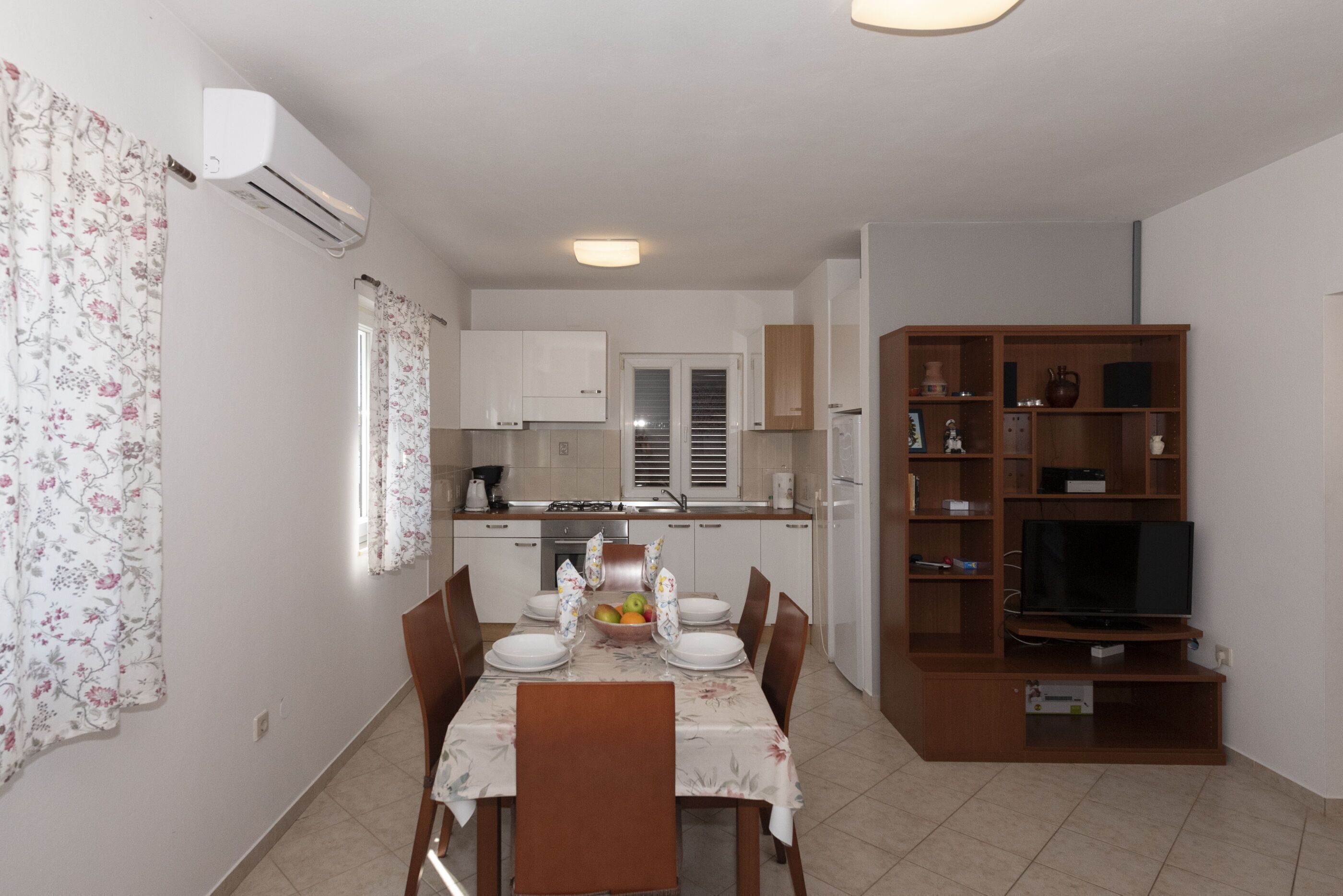 Apartments Max 57771-A1