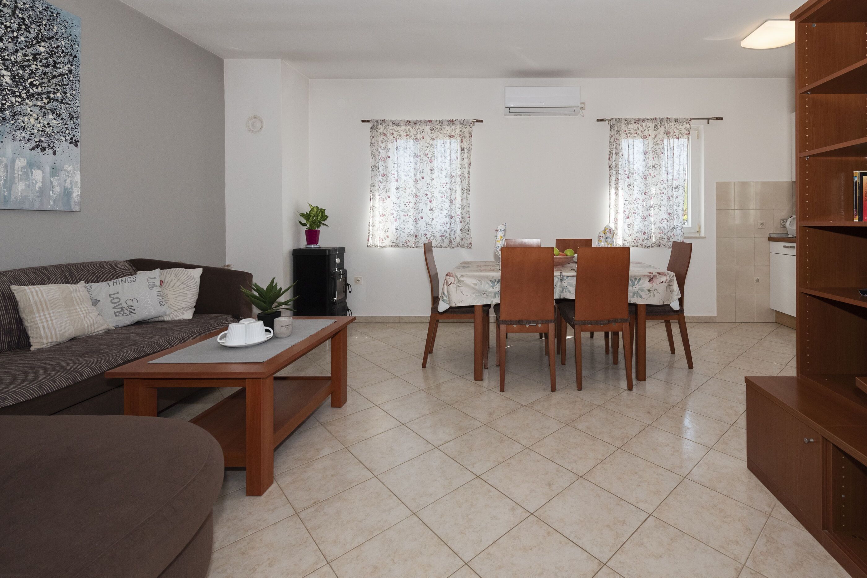 Apartments Max 57771-A1