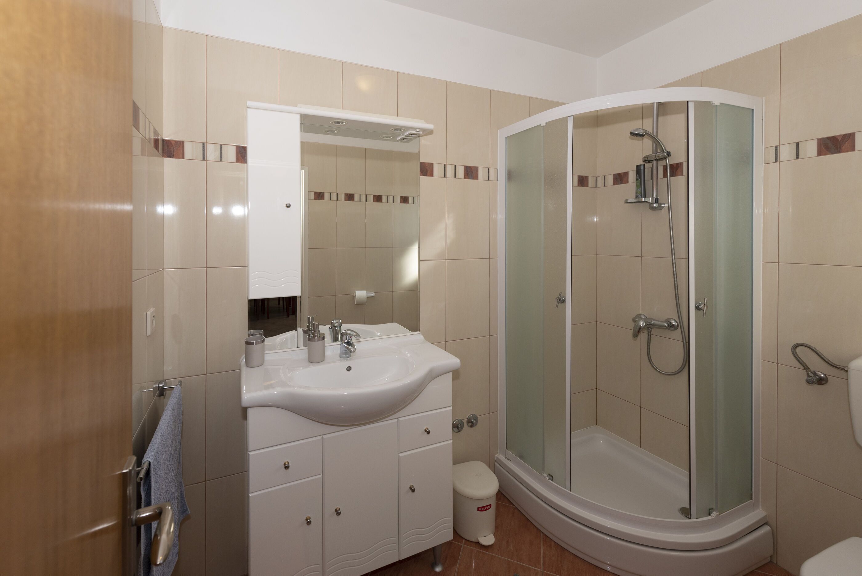Apartments Max 57771-A2