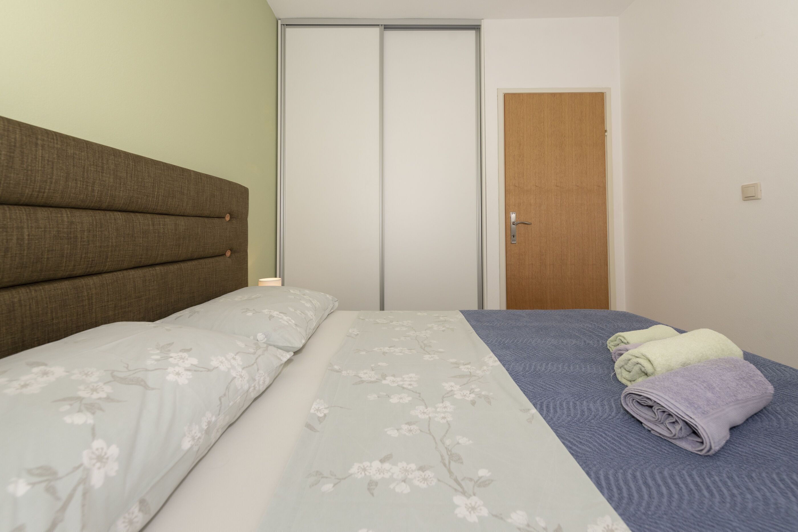 Apartments Max 57771-A2