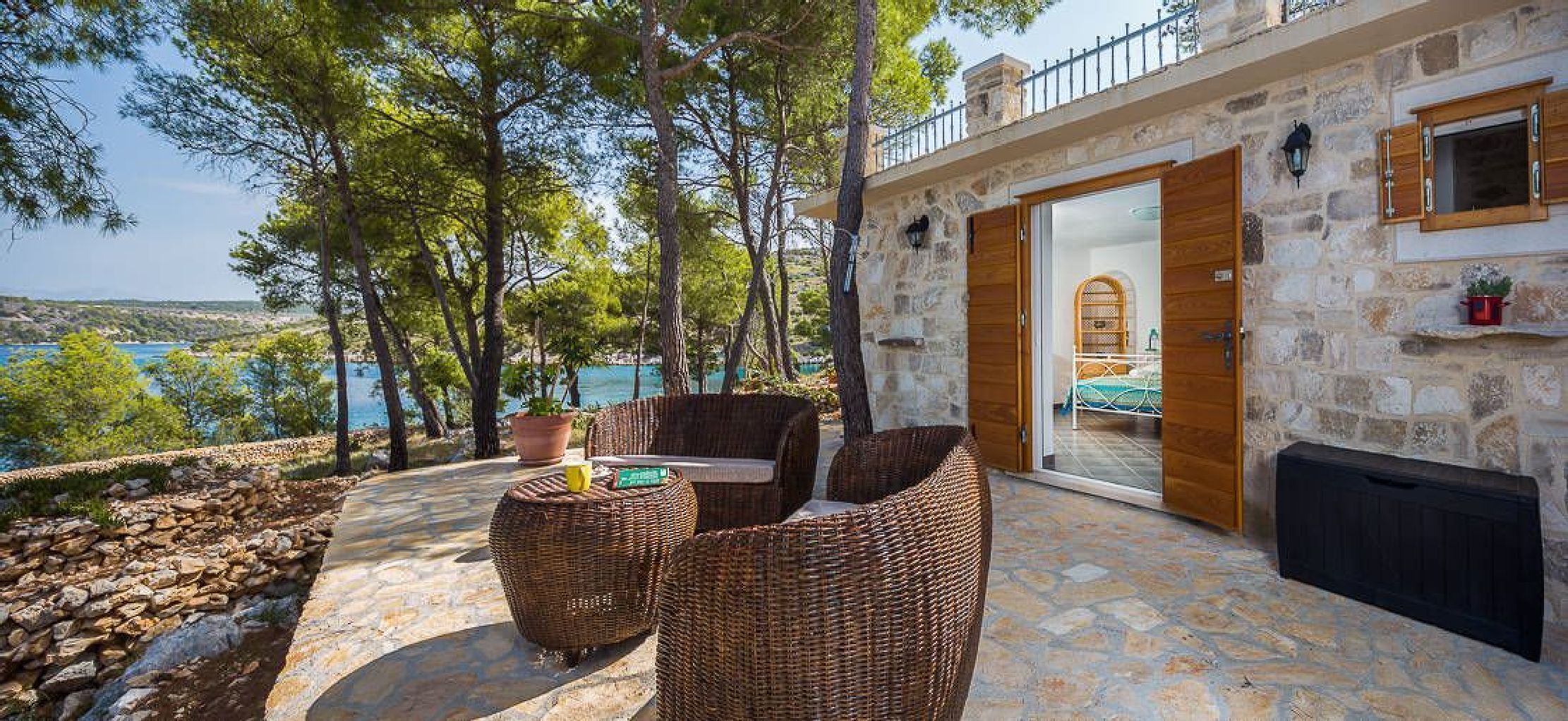 House Vesna Kupinova 46801-K1