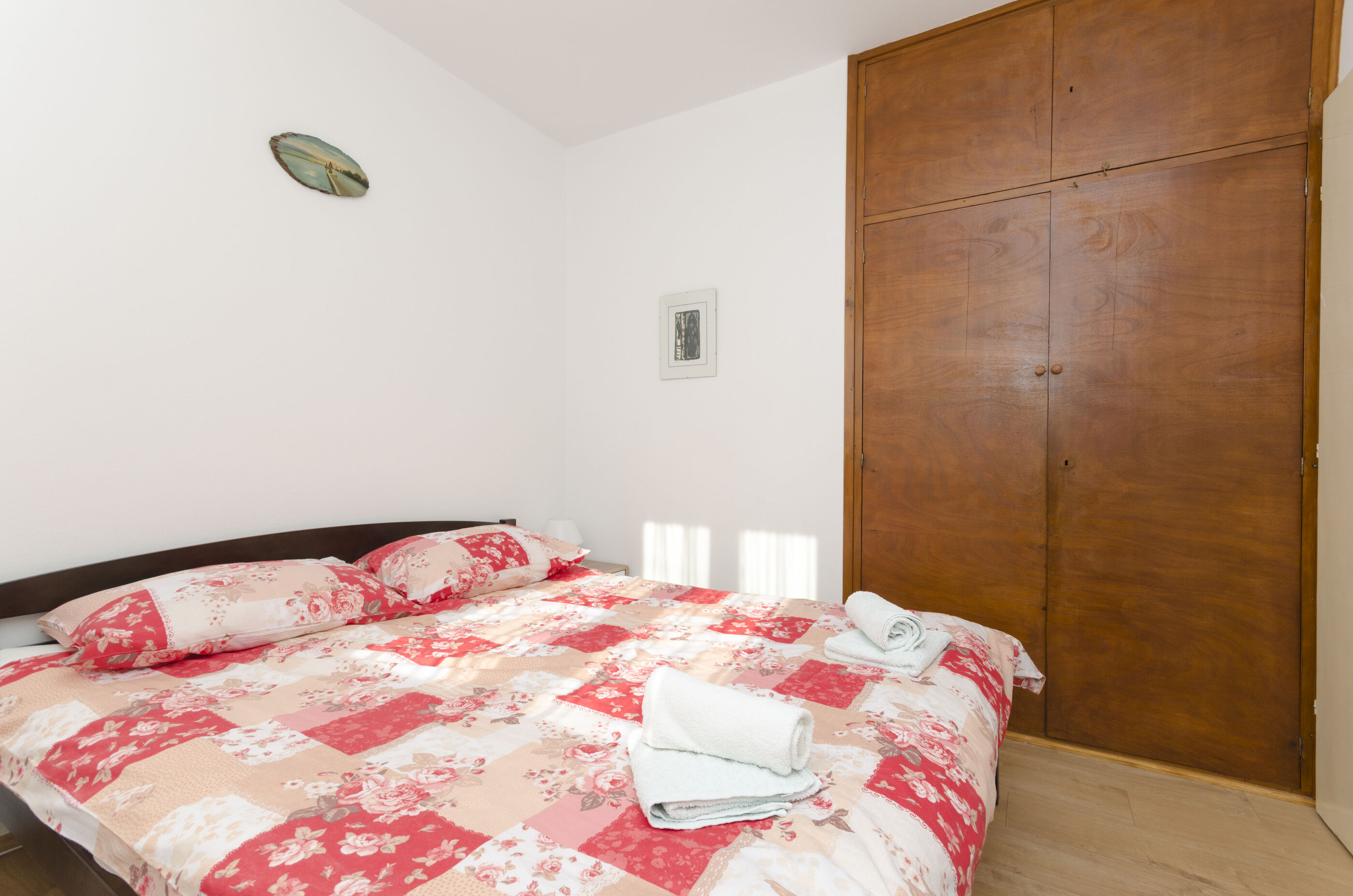 House Bojan 42871-K1
