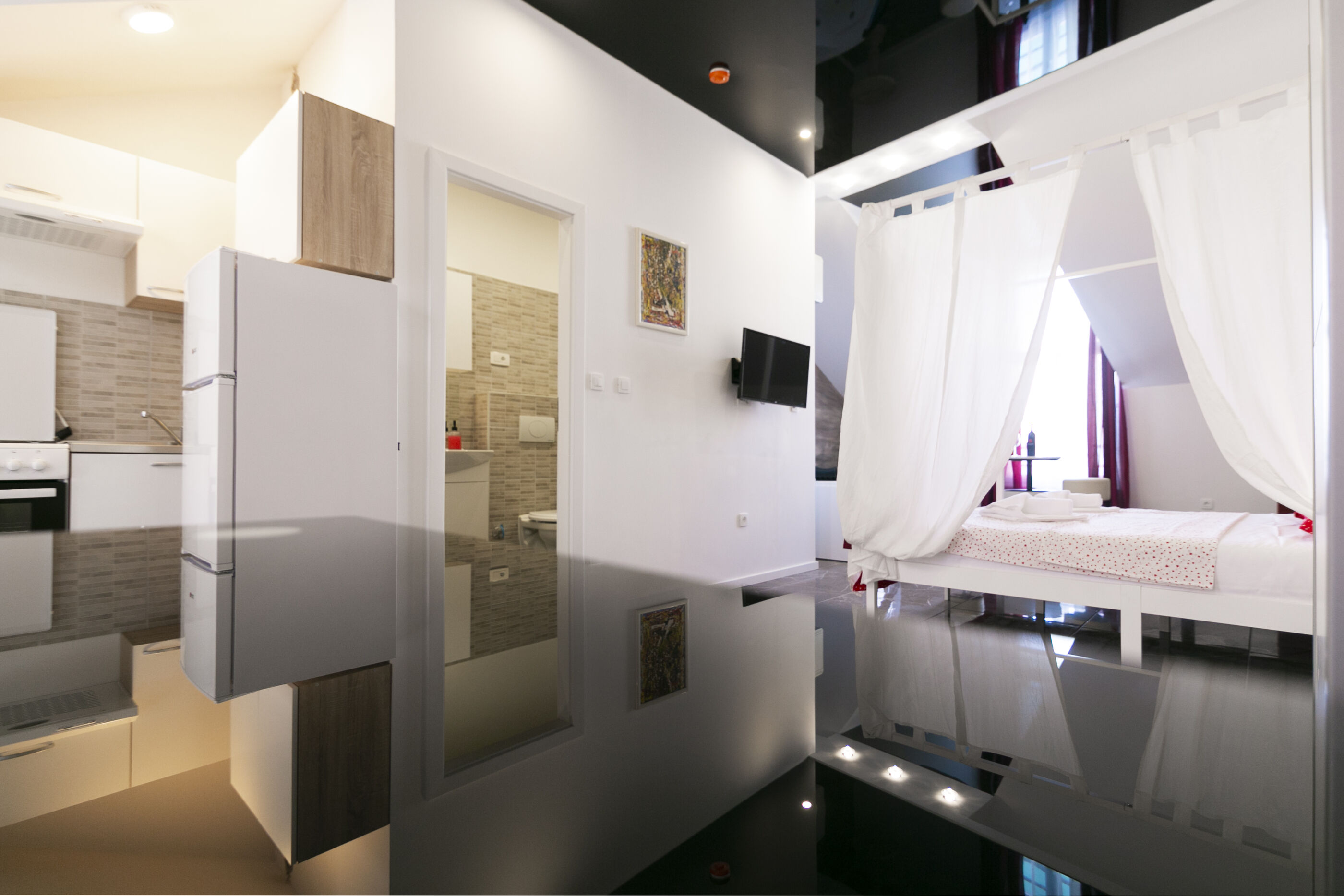 Apartments Royal 2 90522-A3