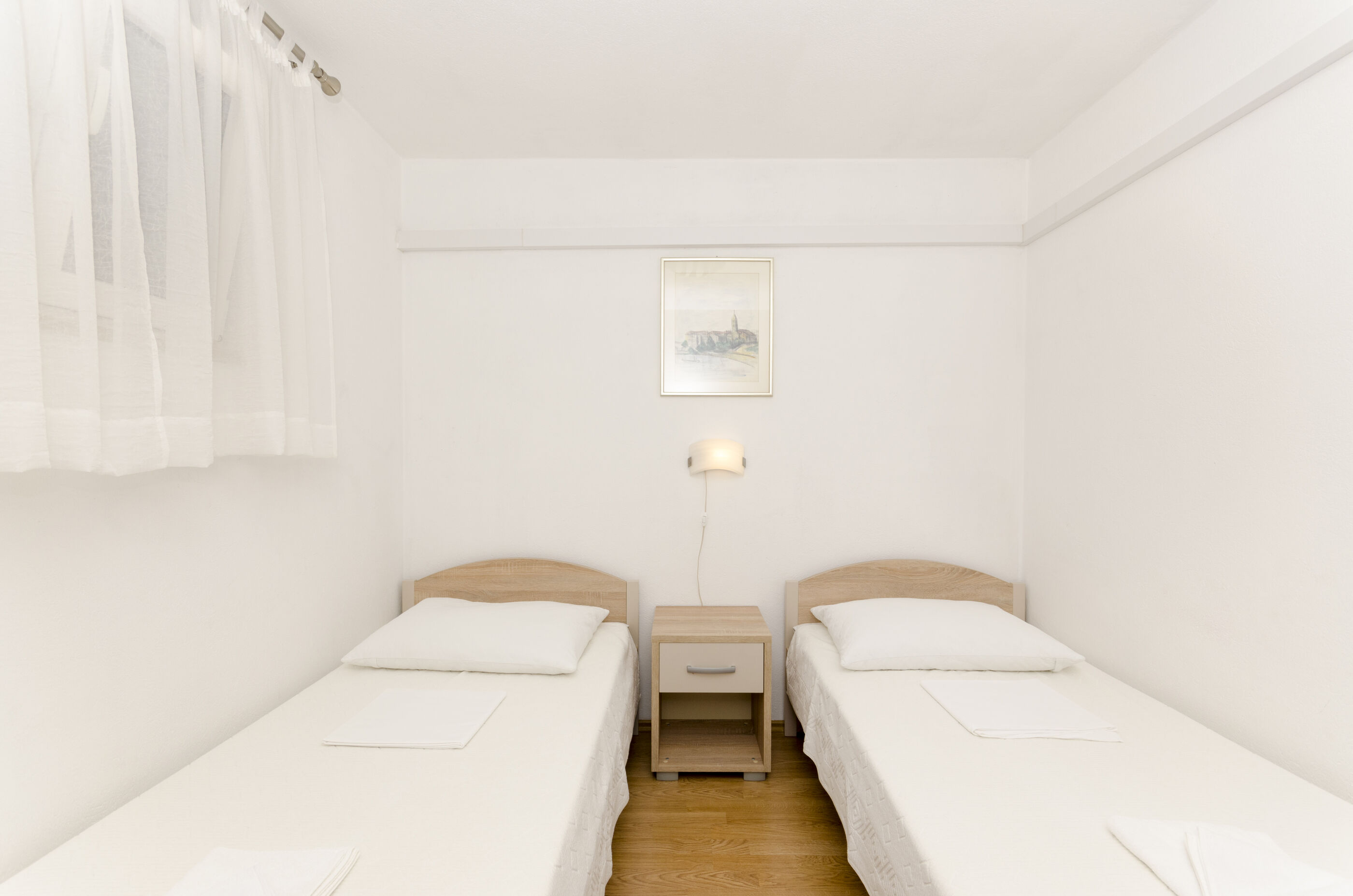 Apartments Klisović 32591-A1