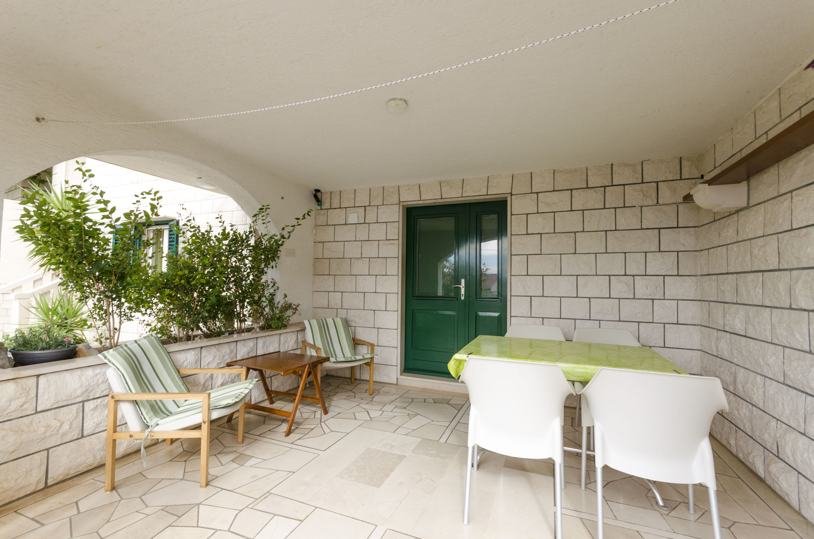 Apartments Klisović 32591-A1