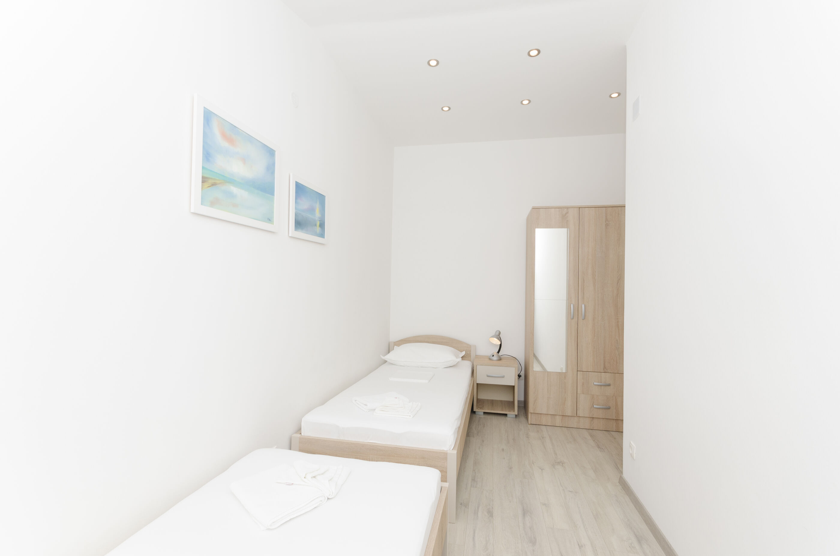 Apartments Klisović 32591-A2