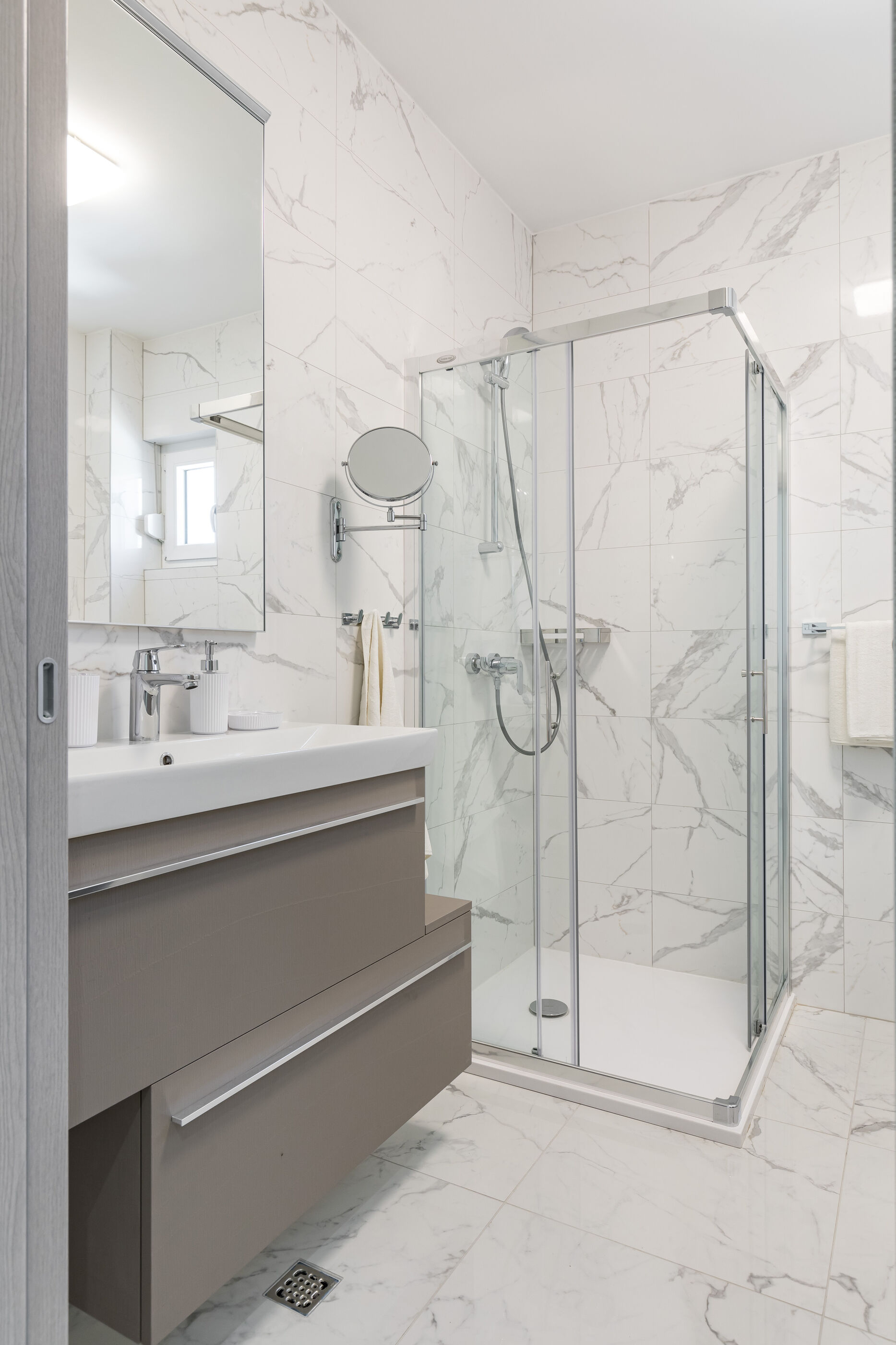 Apartment Karla 90671-A1