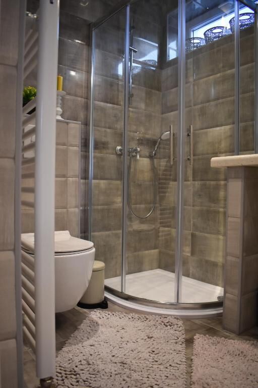 Apartments Wellness &  Beauty 90701-A1