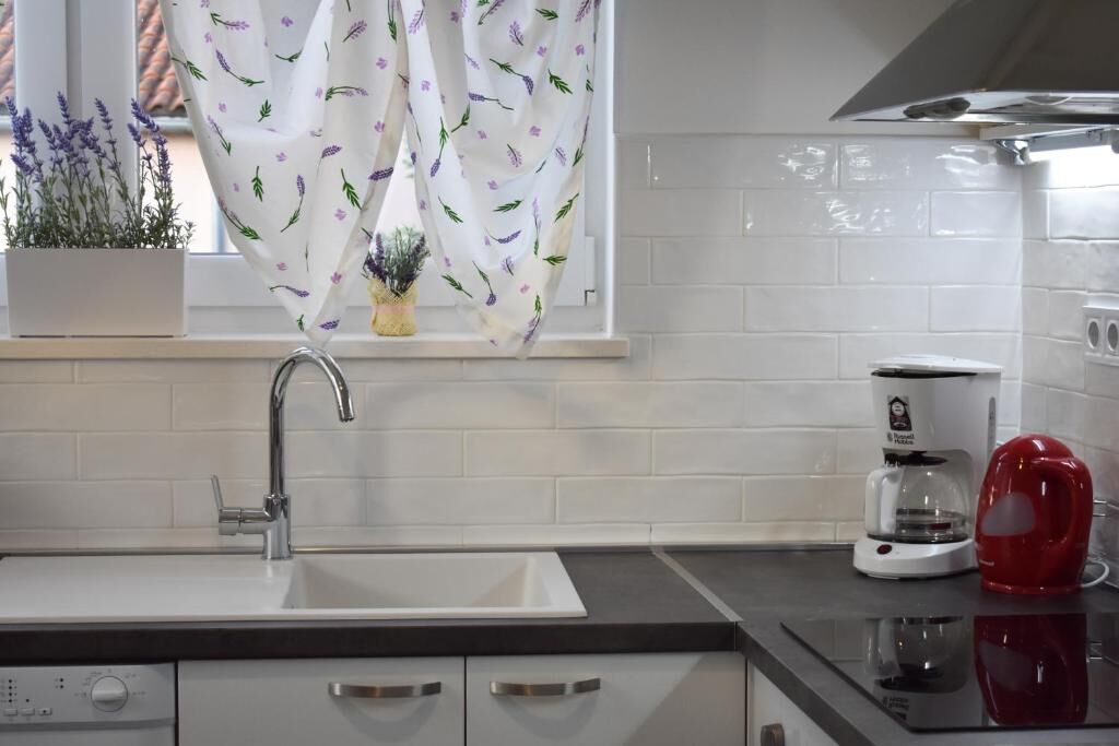 Apartments Wellness &  Beauty 90701-A1