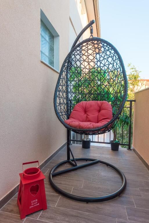 Apartments Wellness &  Beauty 90701-A1