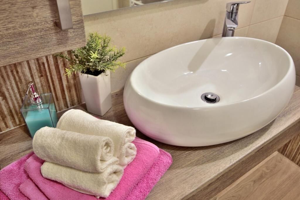 Apartments Wellness &  Beauty 90701-A3
