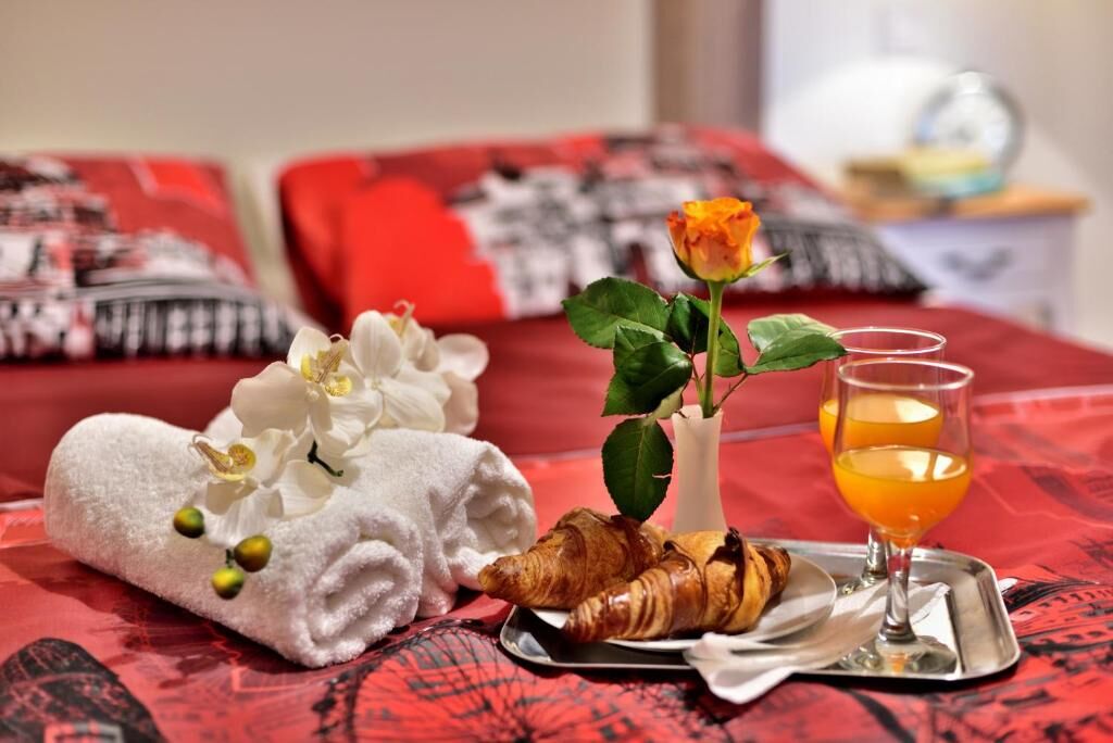 Apartments Wellness &  Beauty 90701-A3