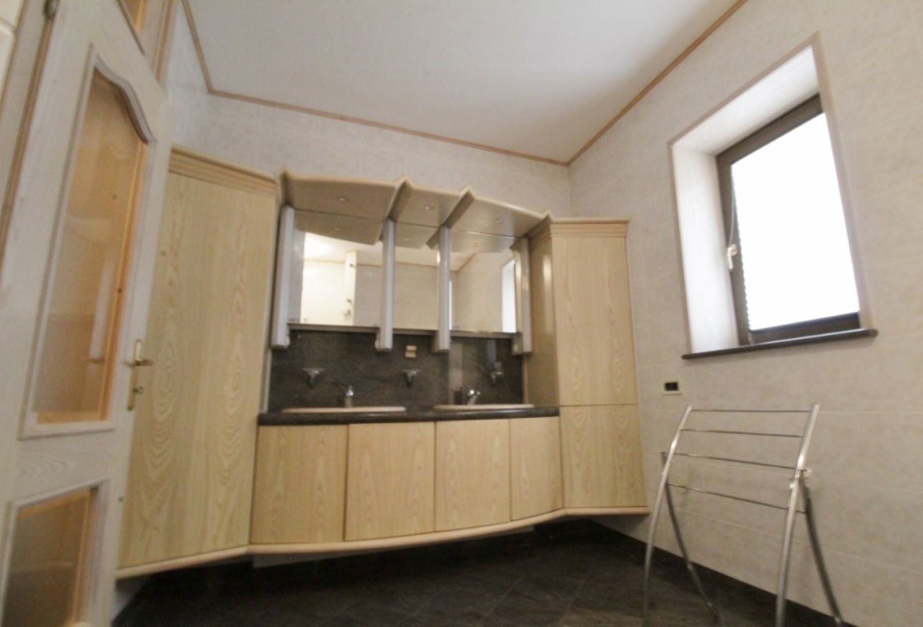 House Danica Monterosso 90313-K1
