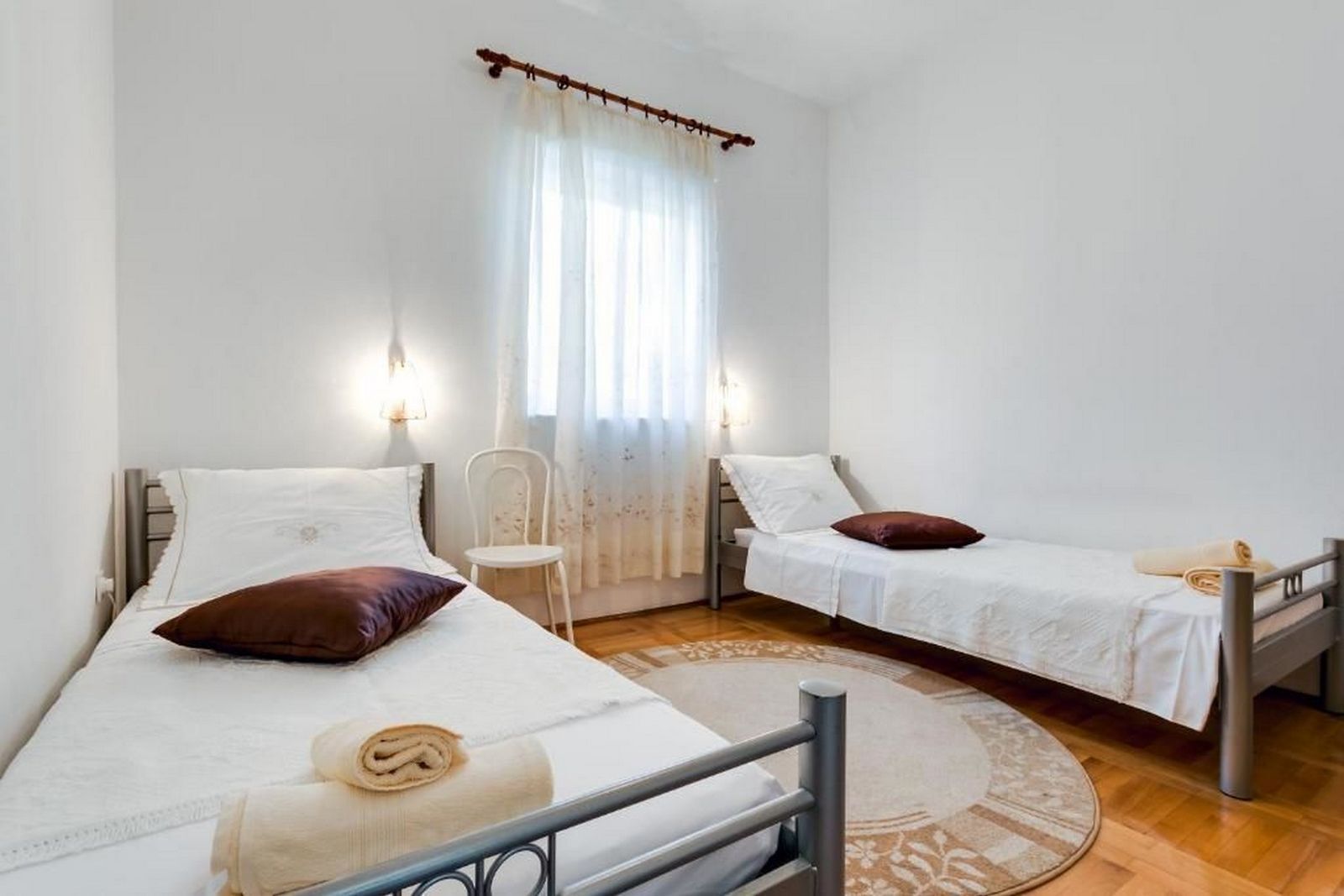 Apartments Prkačin 74161-A1