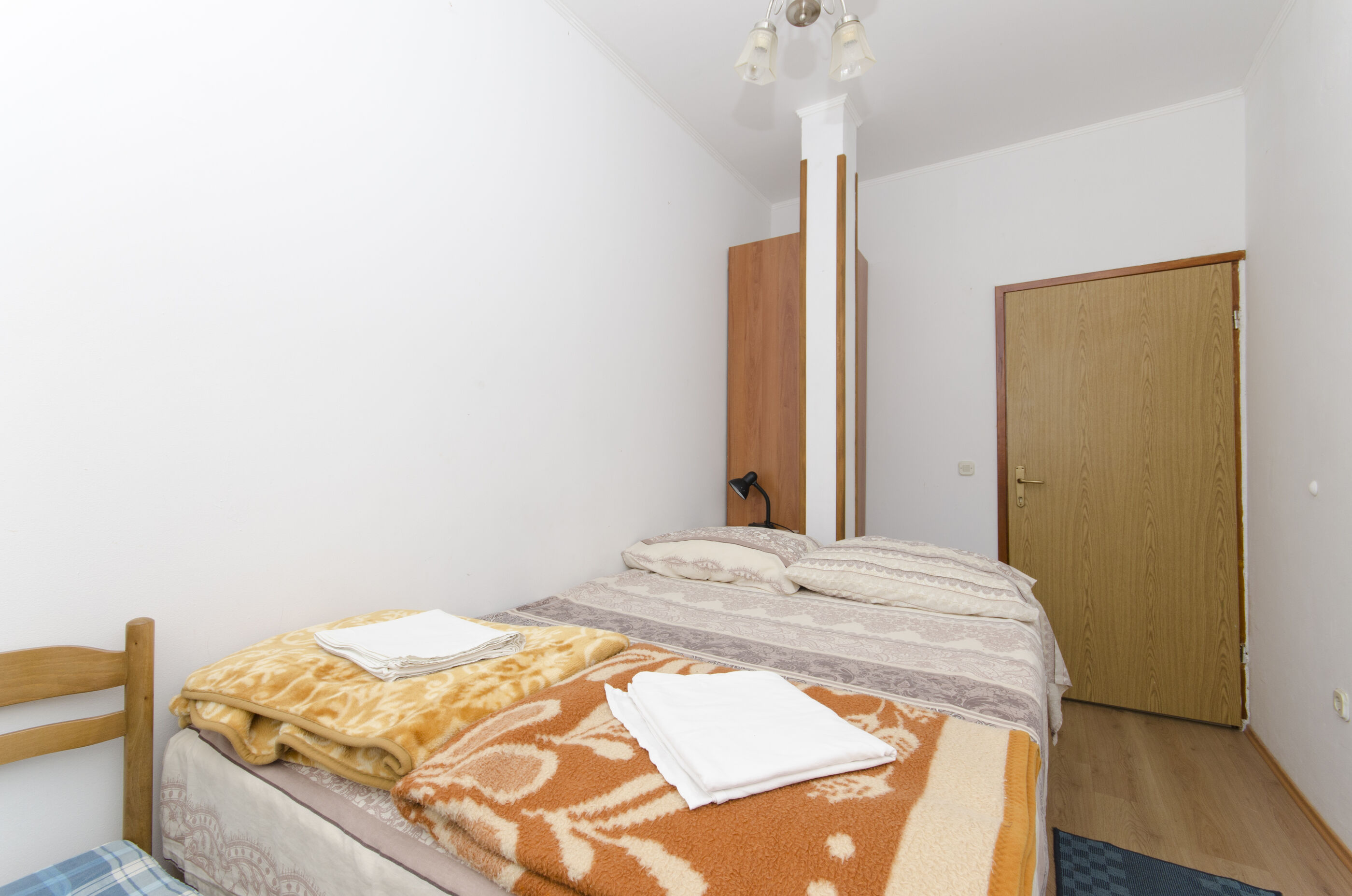 Apartments and Rooms Nike 50271-S5