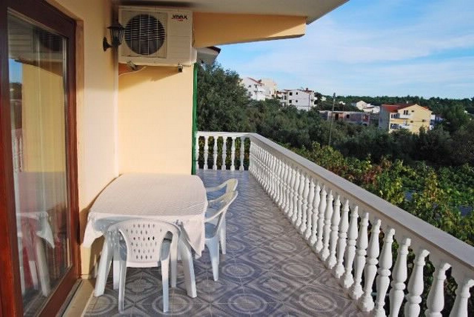 Apartments Mirko 30361-A1