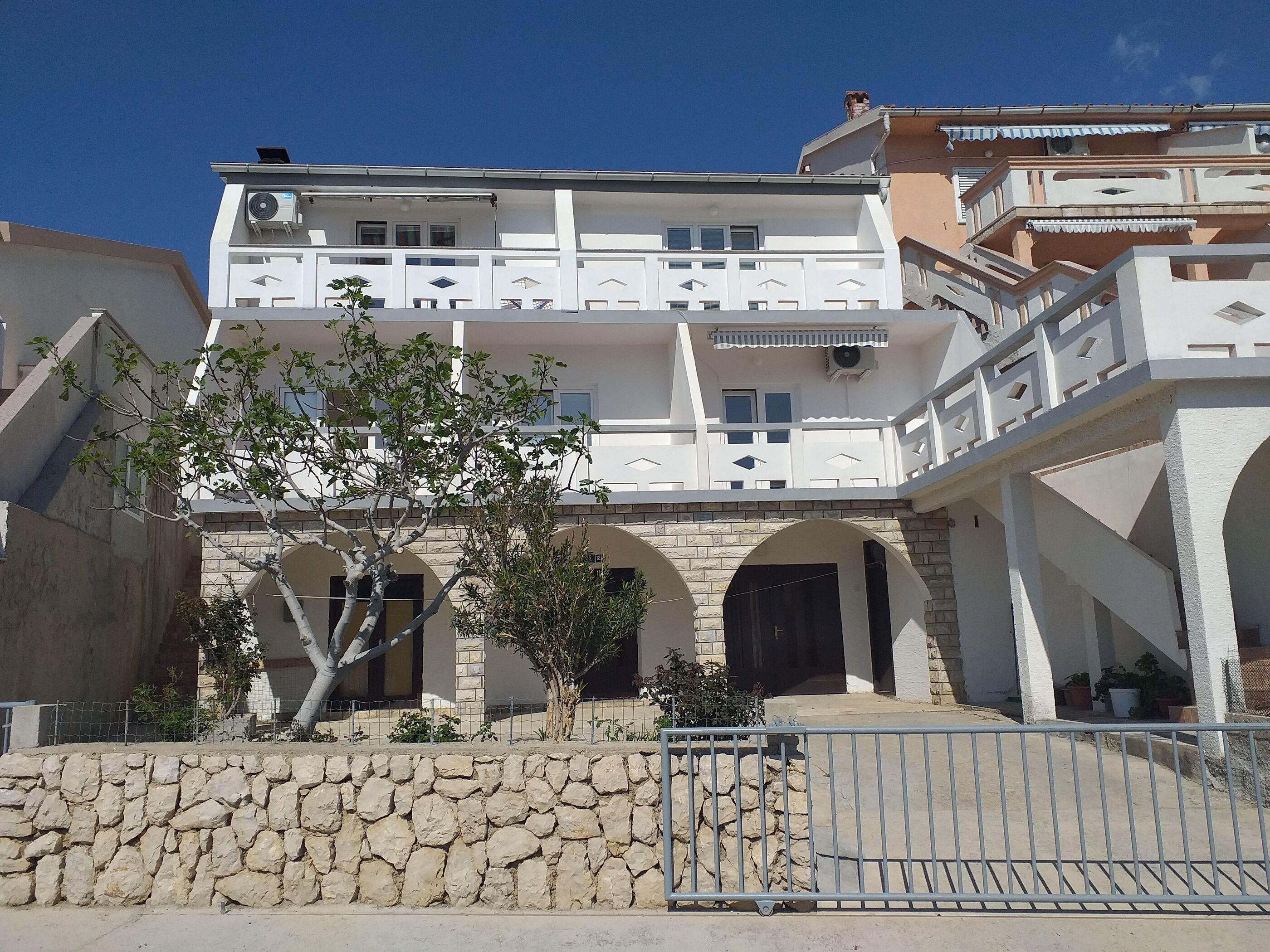 Apartment Moonstone 90781-A2