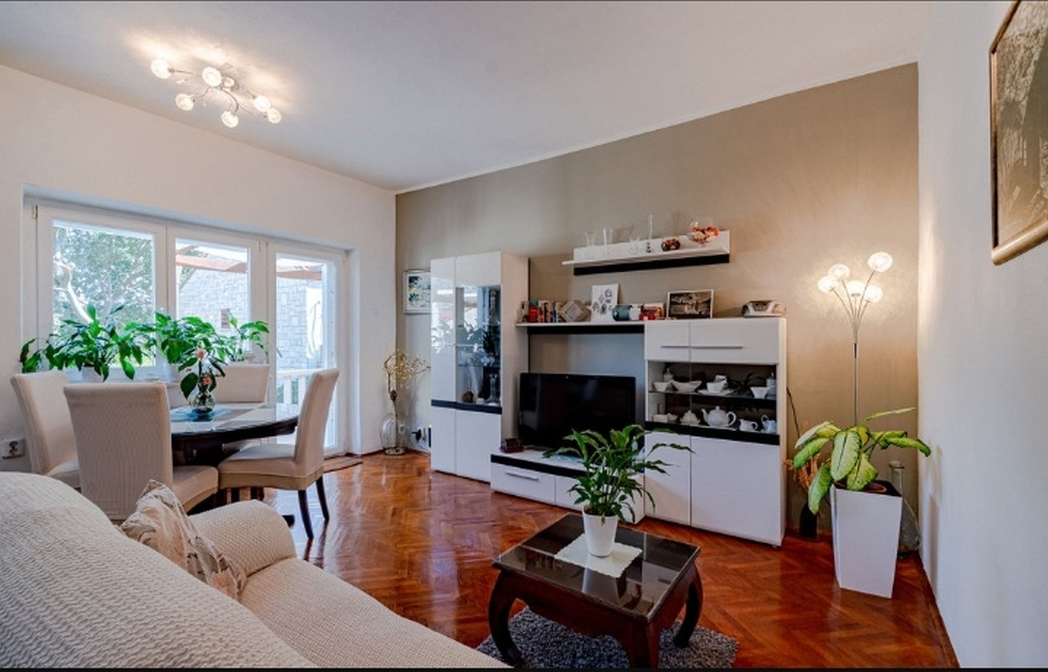 Apartment Touch 90791-A1