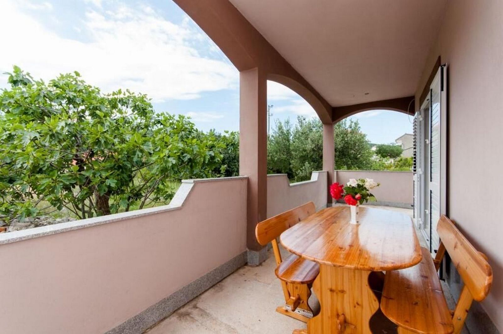 Apartments Mladen 45211-A1