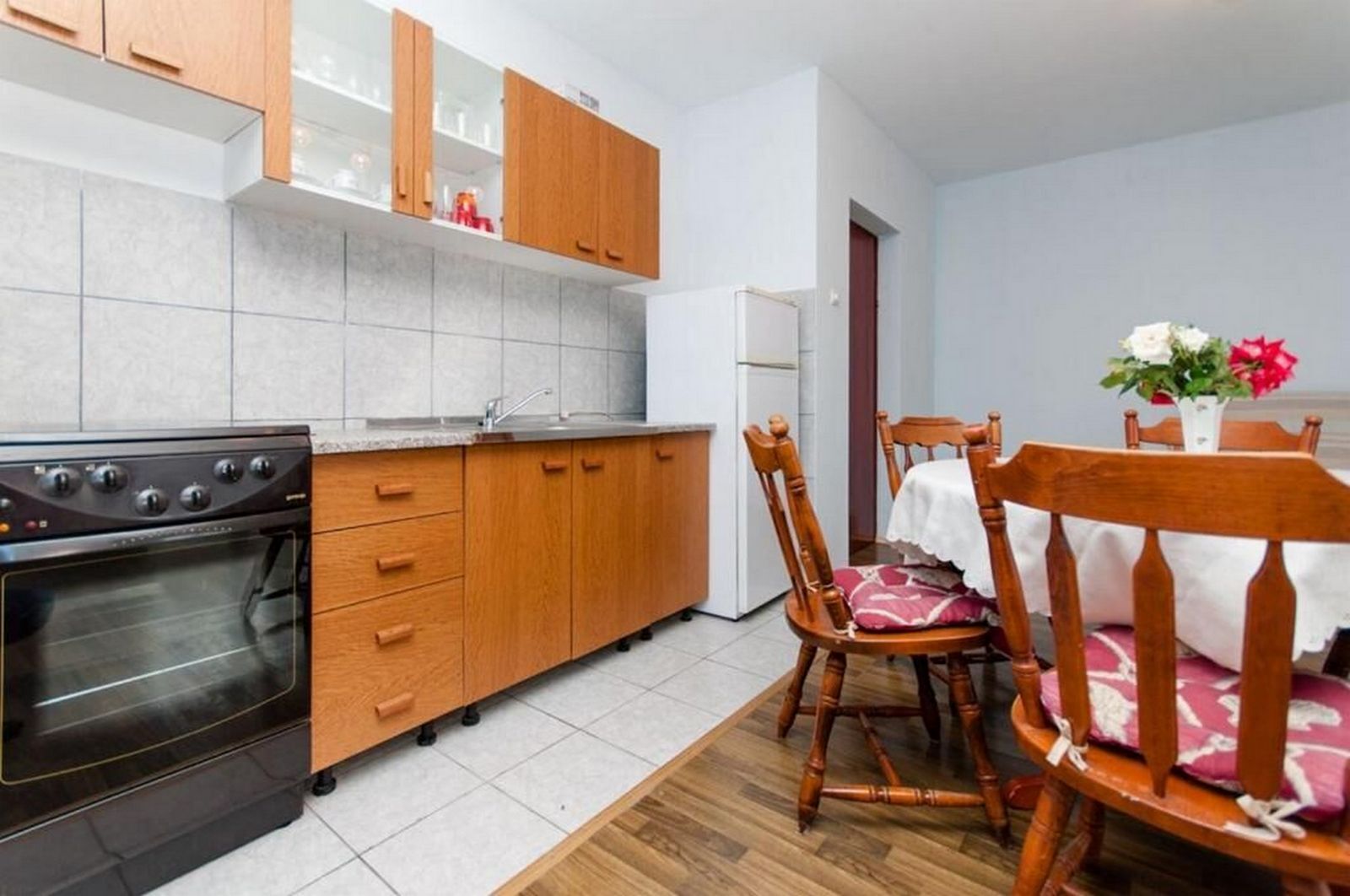 Apartments Mladen 45211-A1