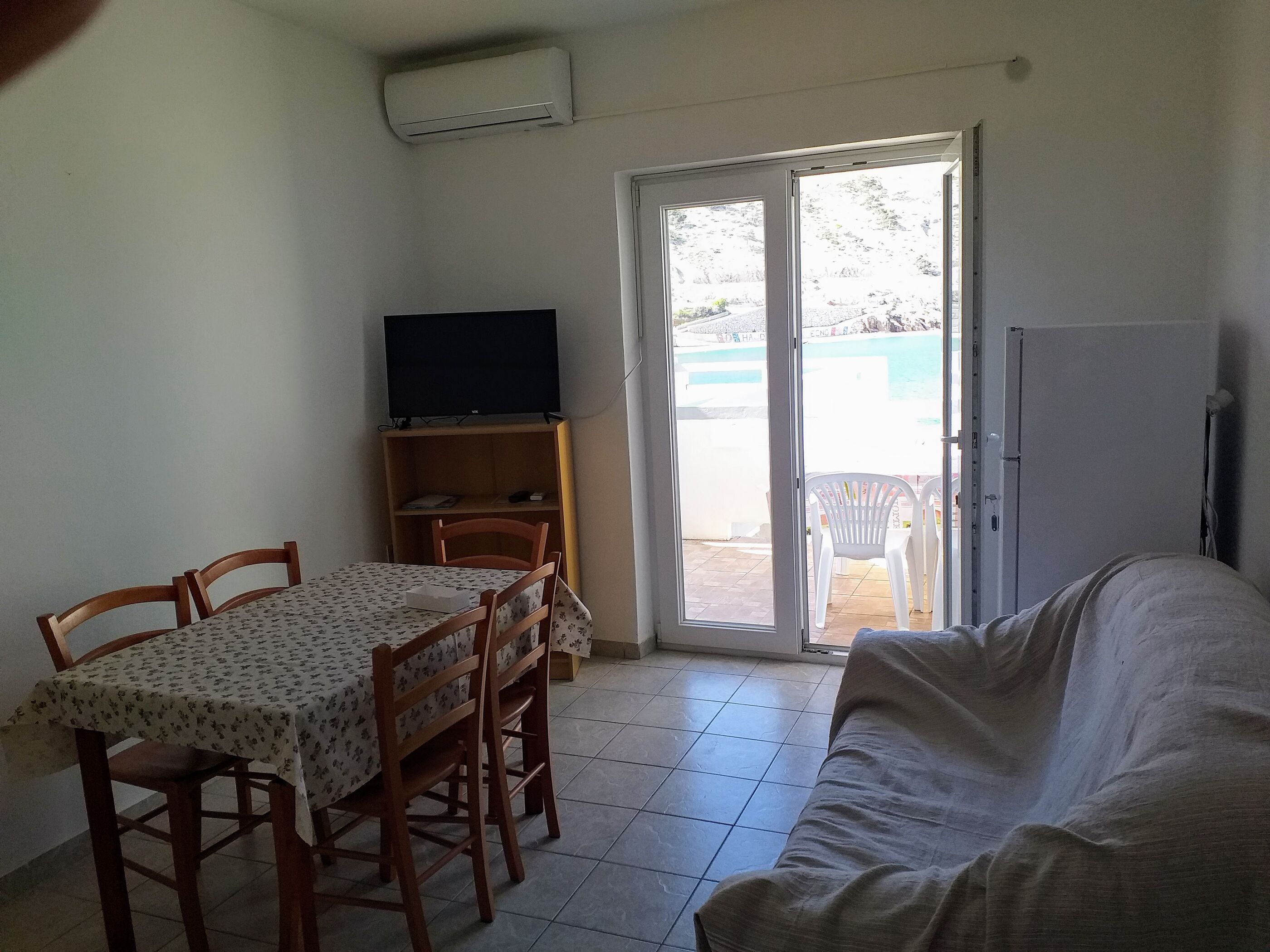 Apartment Moonstone 90781-A1