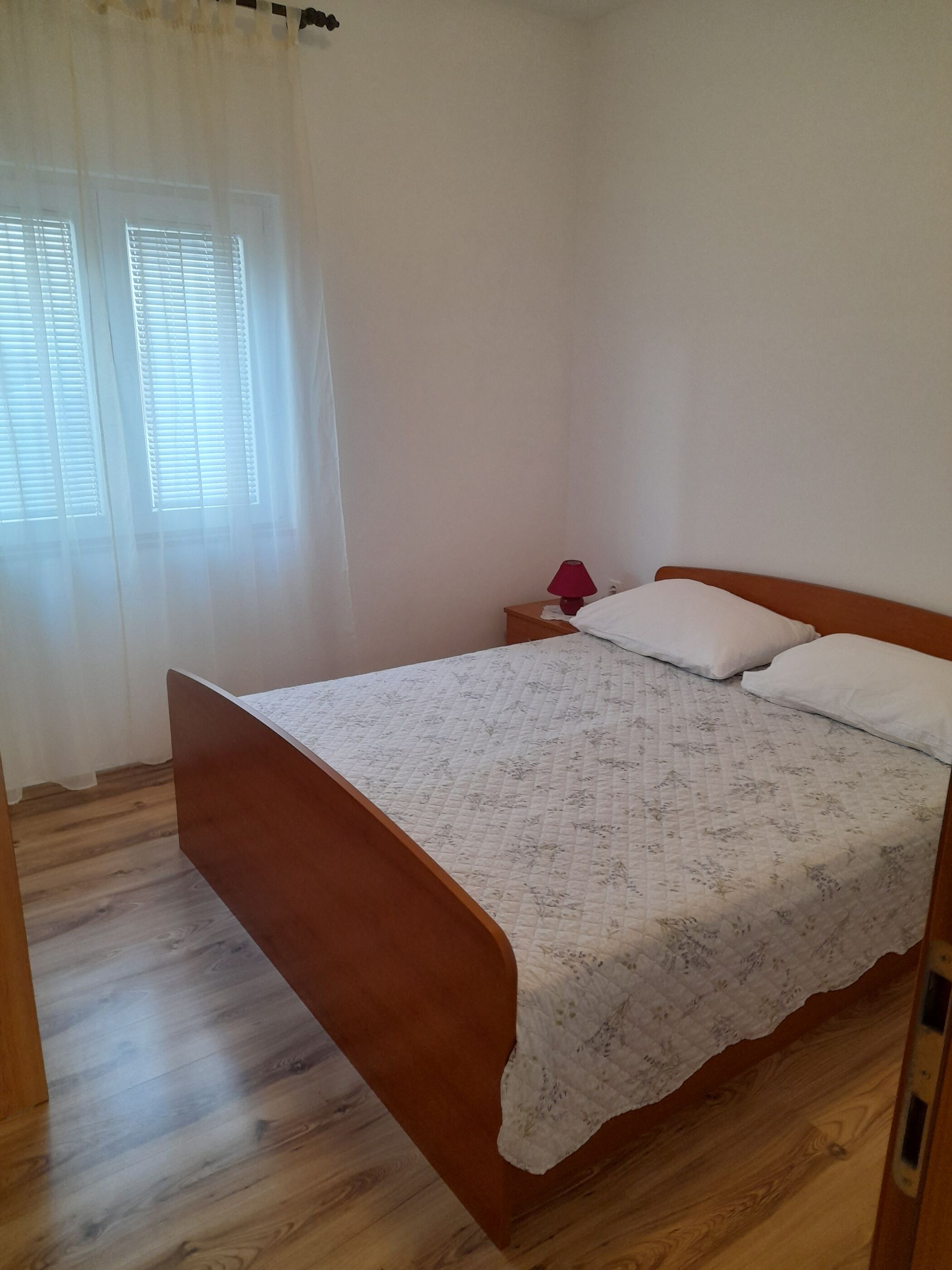 Apartment Moonstone 90781-A1