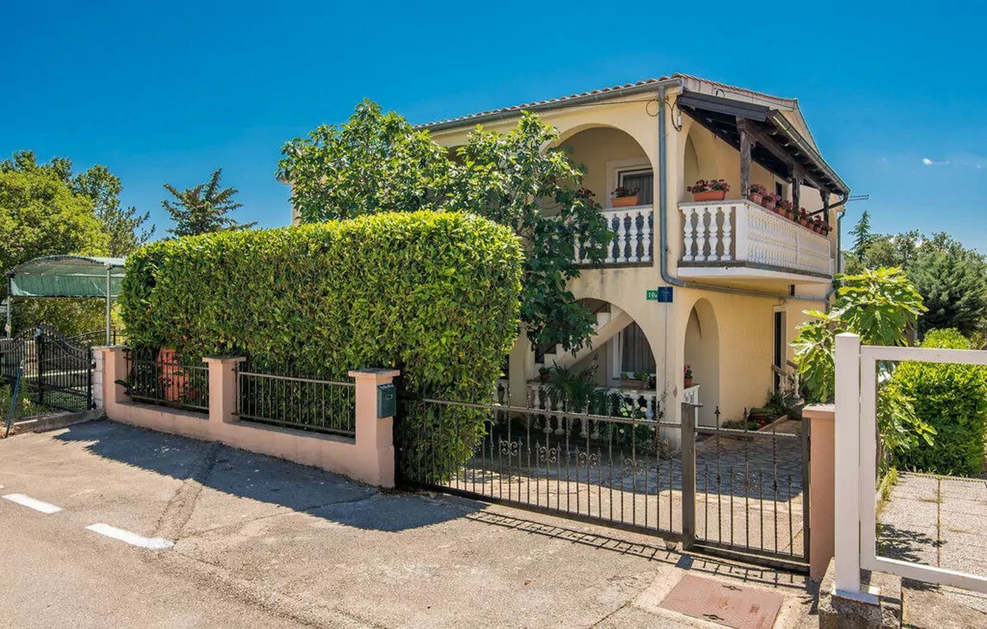 Apartments Baburic 90601-A2