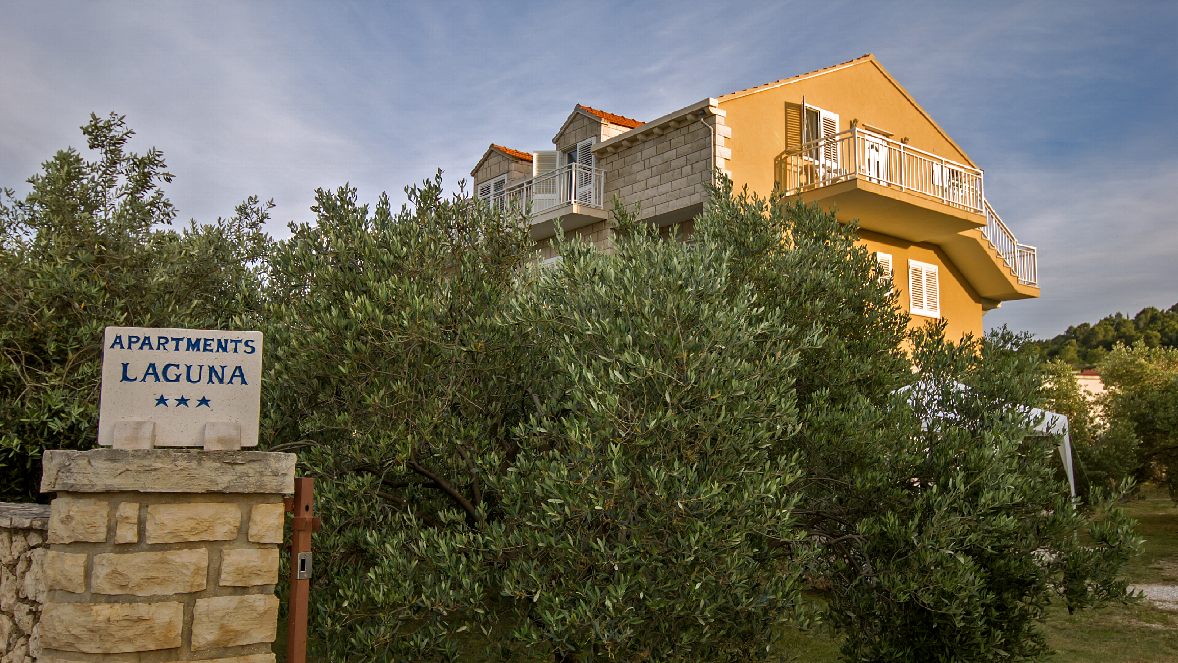 Apartments Željko 51391-A3