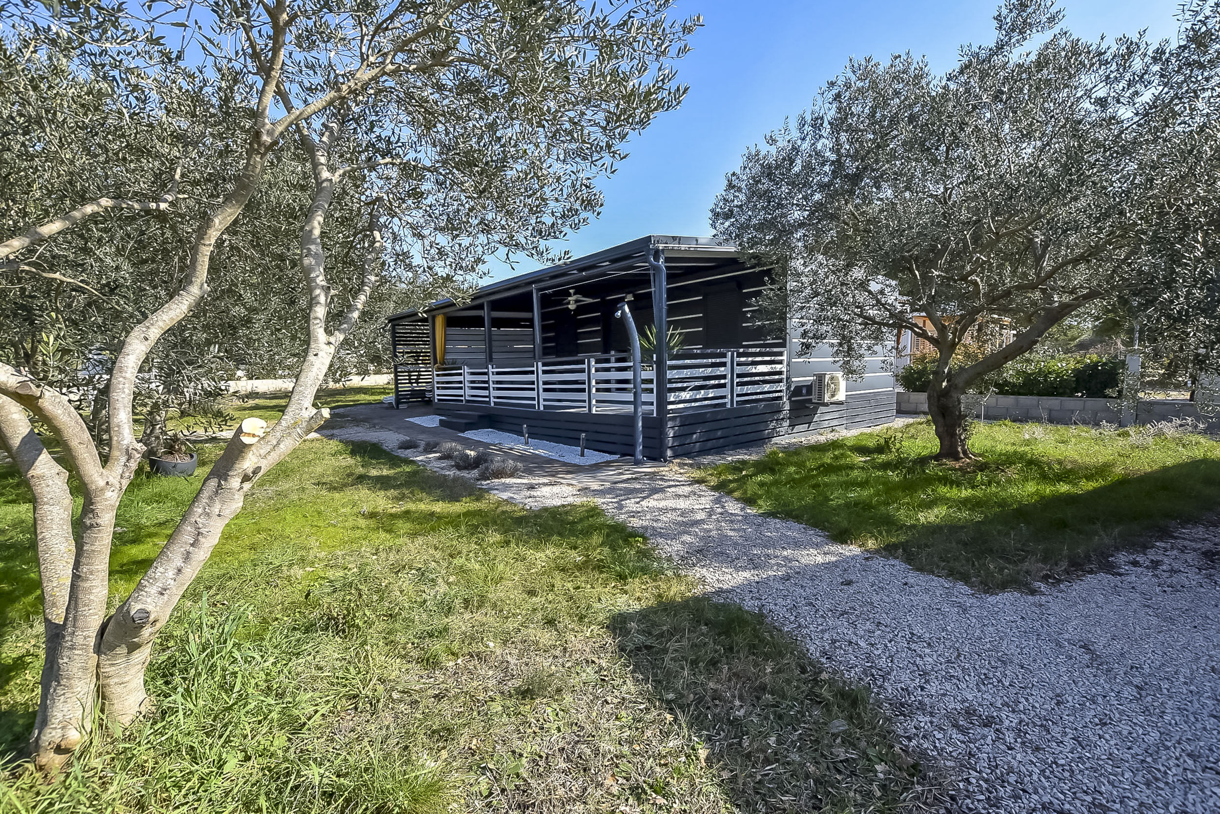 Photo of Mobile home Pen Shell