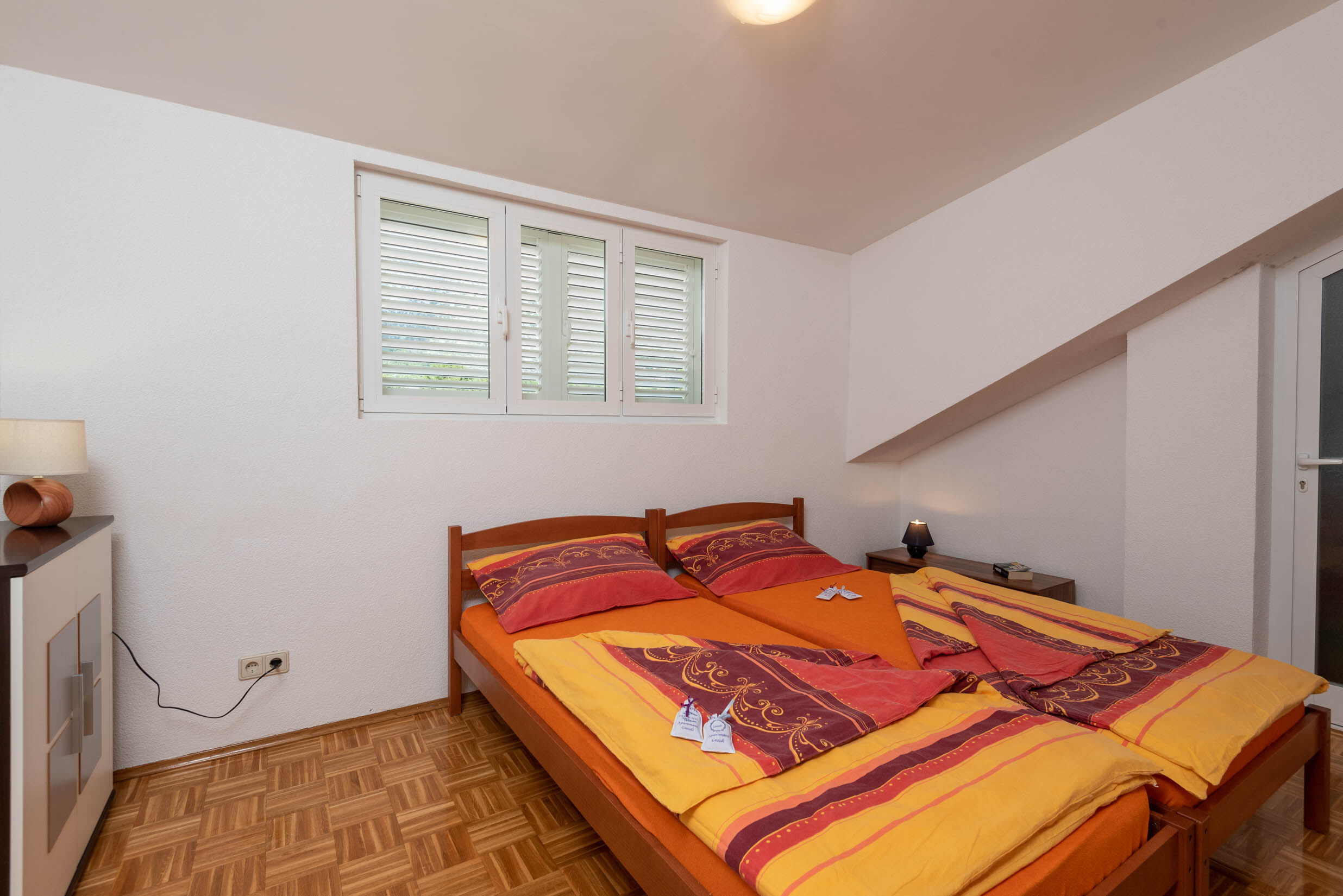 Apartments Grozdana 33551-A1