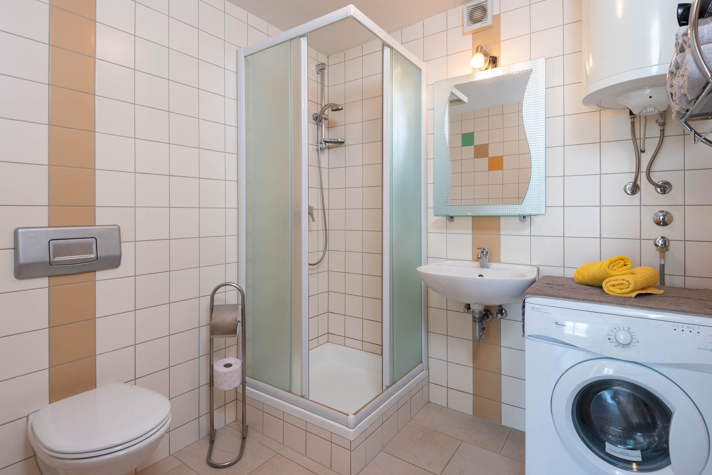 Apartments Grozdana 33551-A1