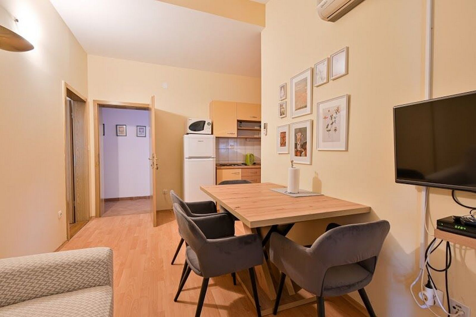 Apartments Mirko 30361-A4