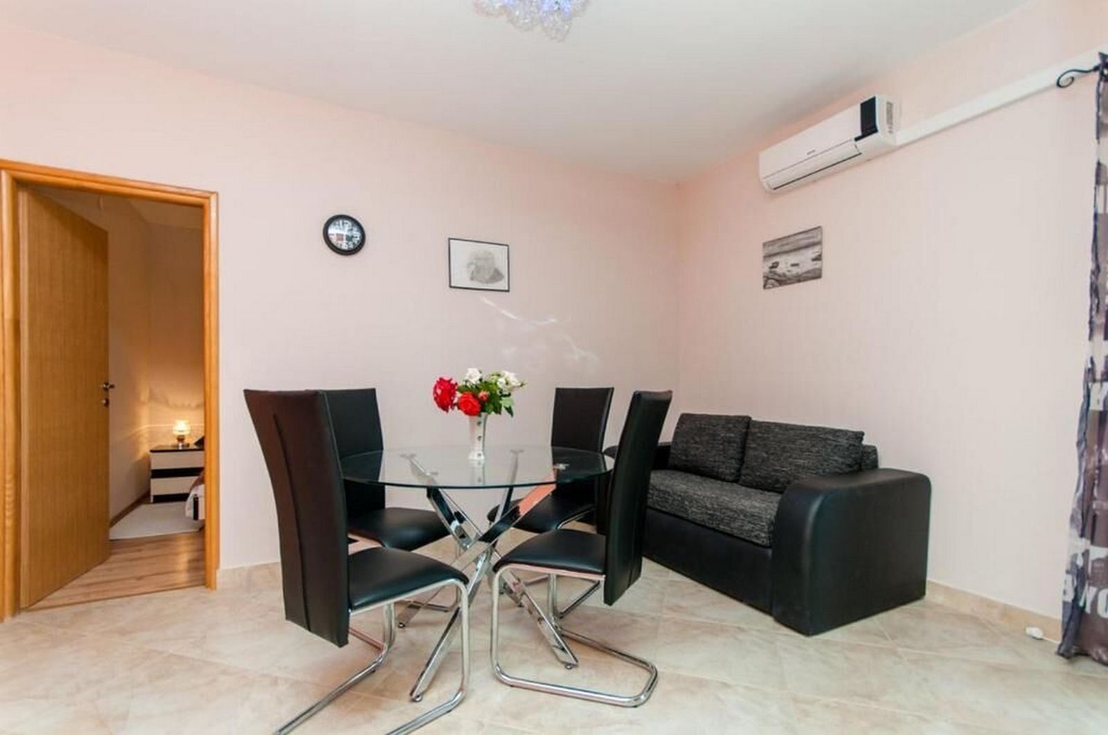 Apartments Mladen 45211-A2