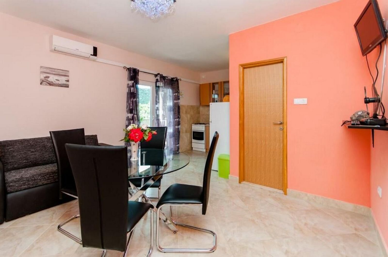 Apartments Mladen 45211-A2