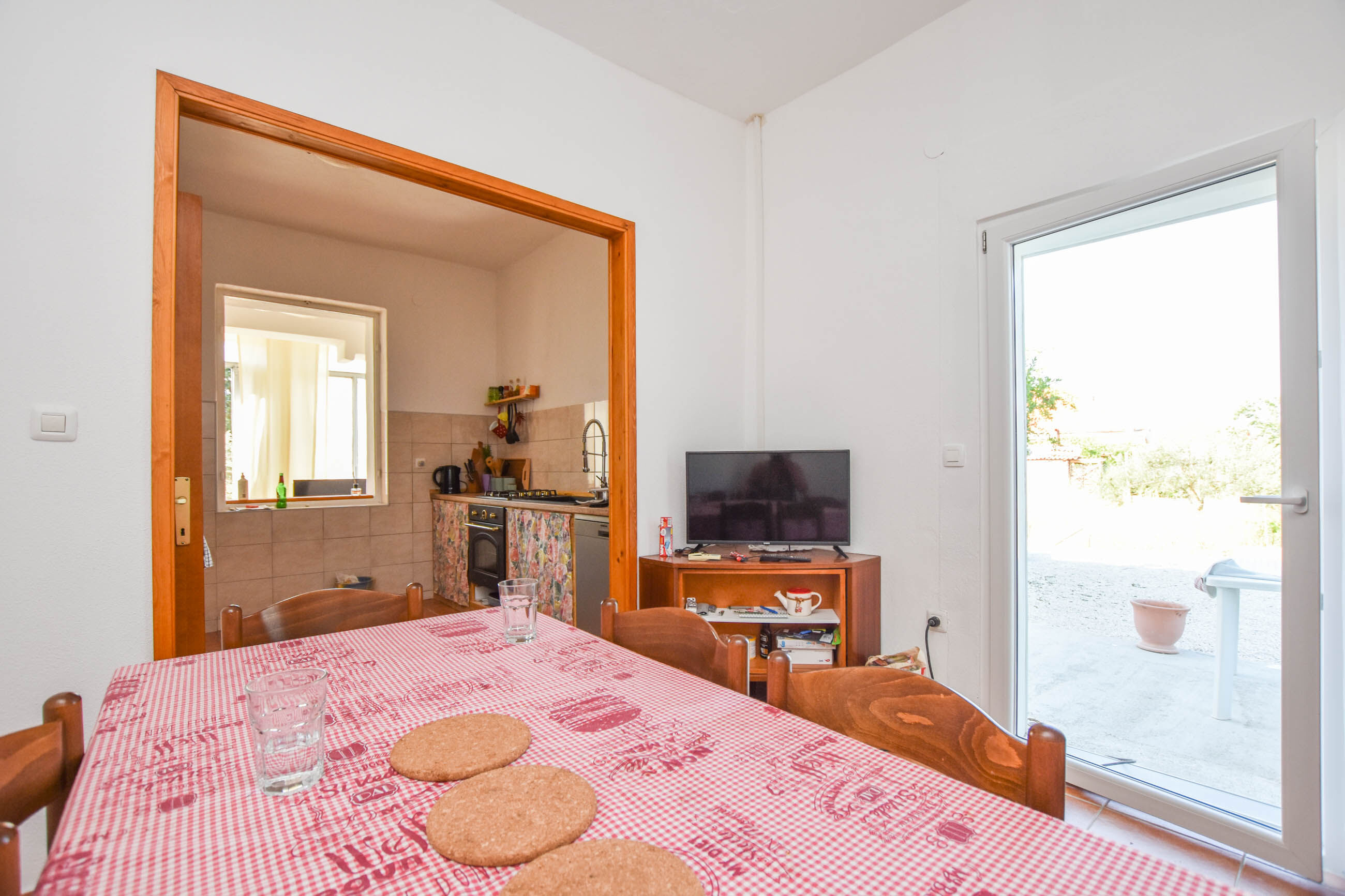 House Periska 90841-K1