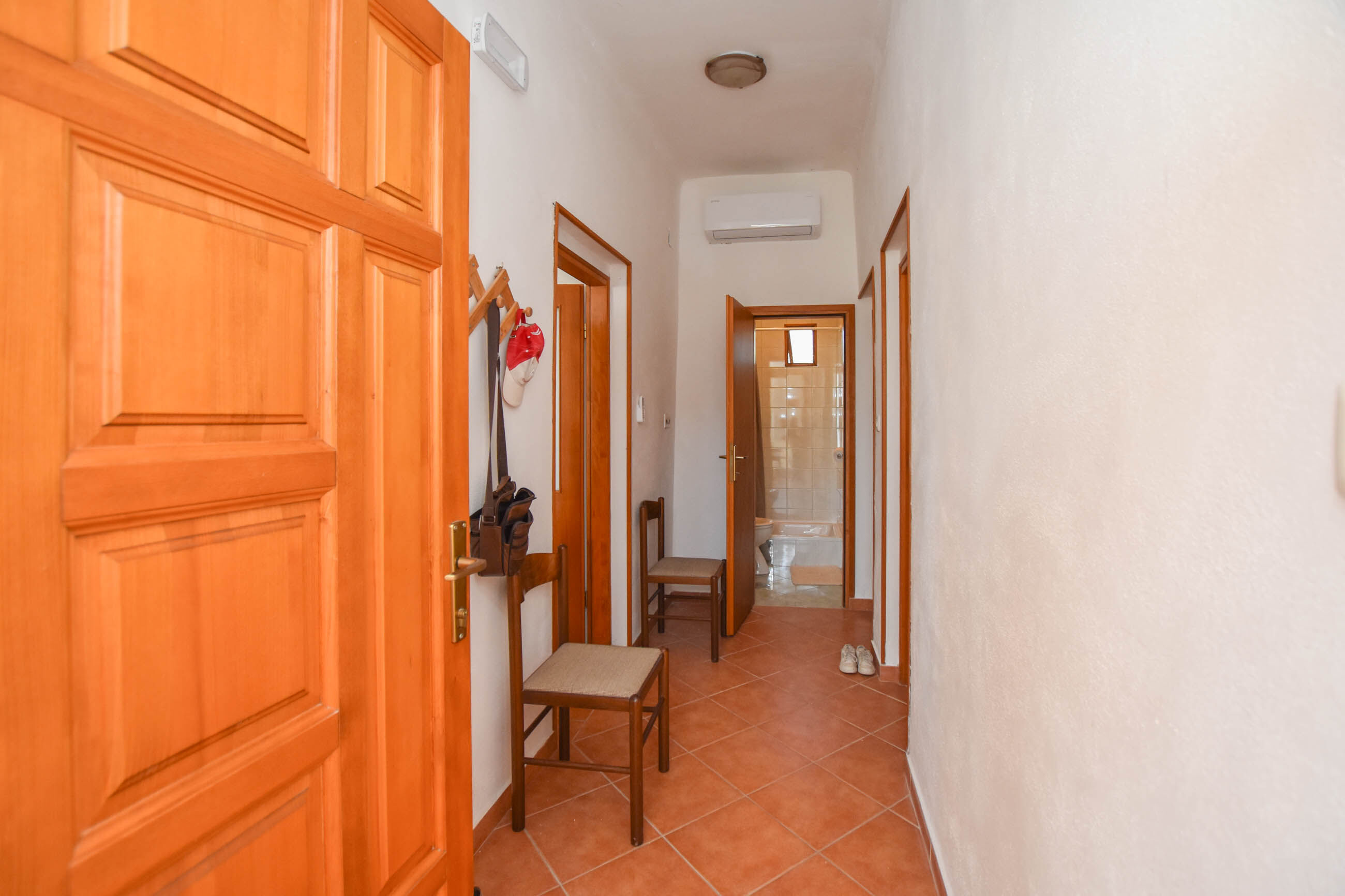 House Periska 90841-K1