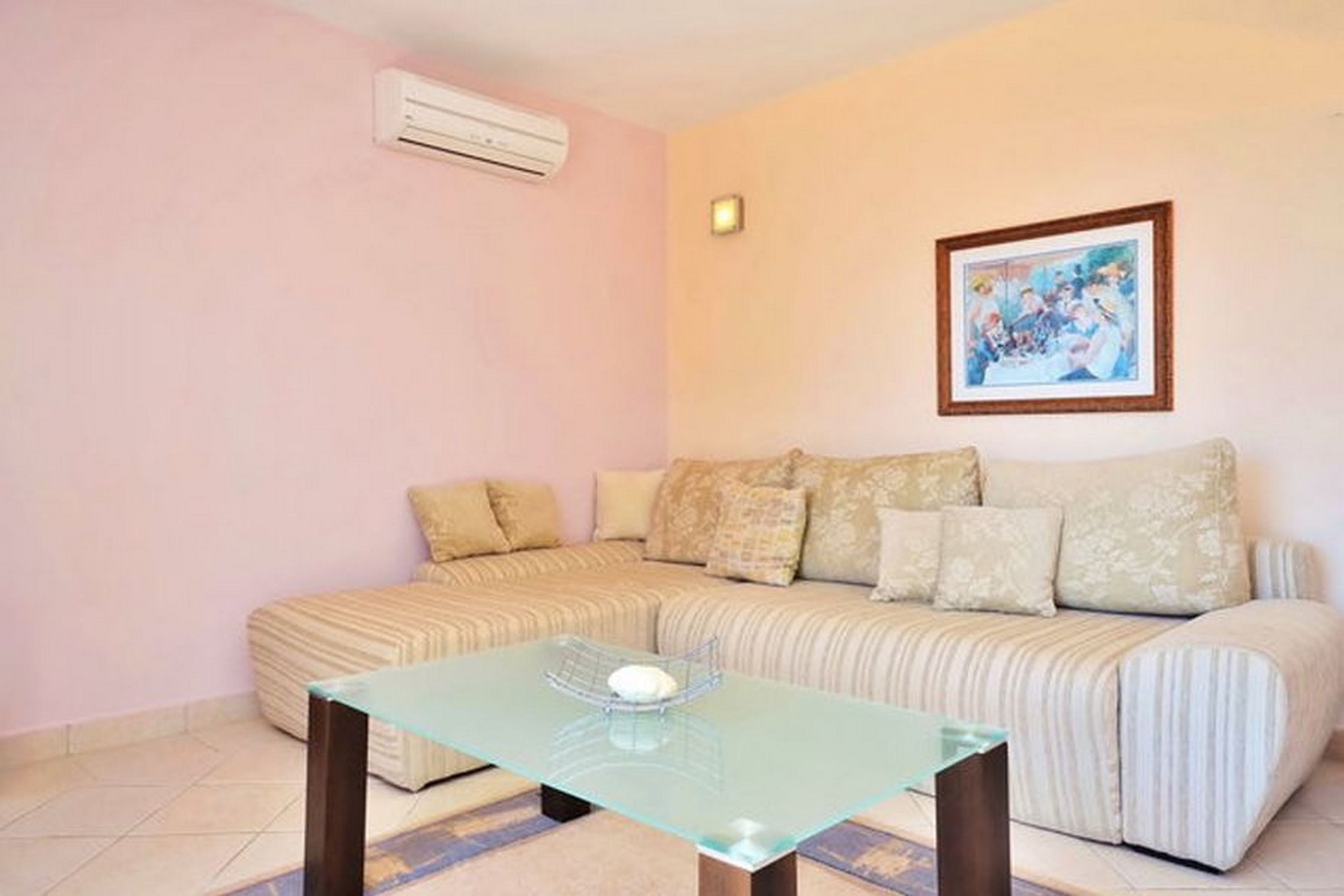 House Ivan 39941-K1