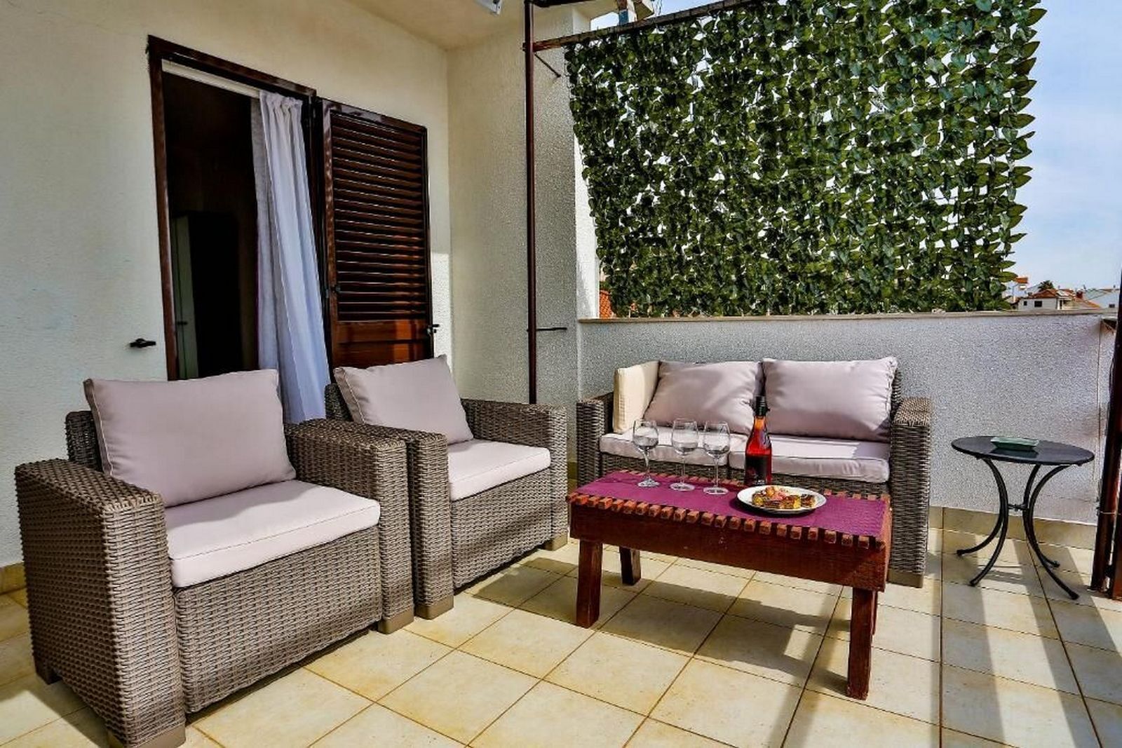Apartments Vladimir 45171-A1