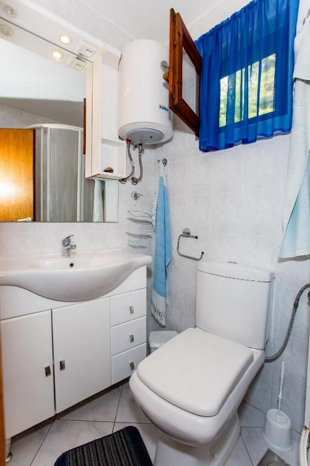 Apartments Vladimir 45171-A2