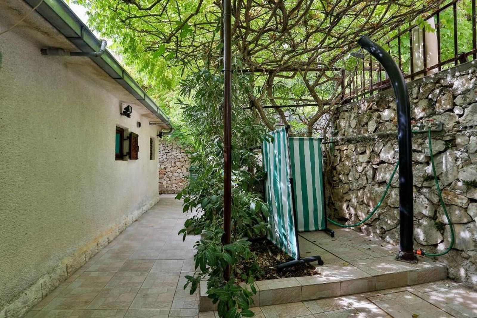 Apartments Vladimir 45171-A2