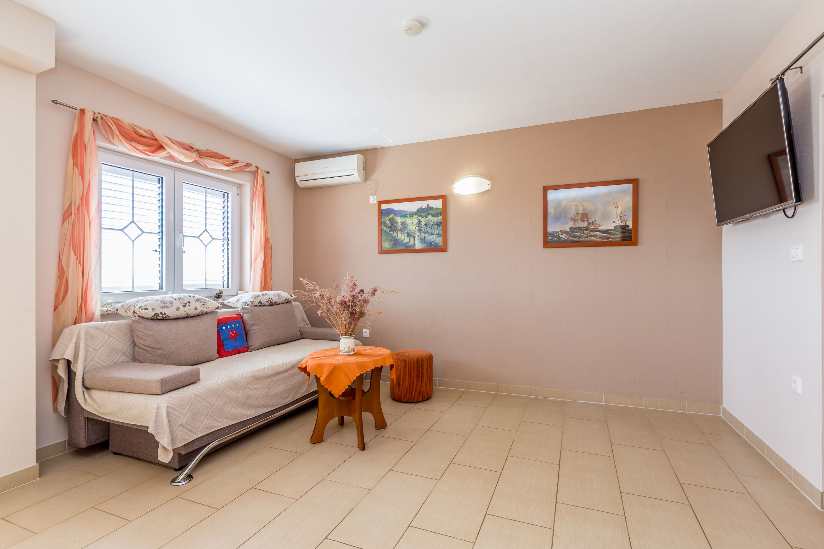 Apartments Ana 15491-A1