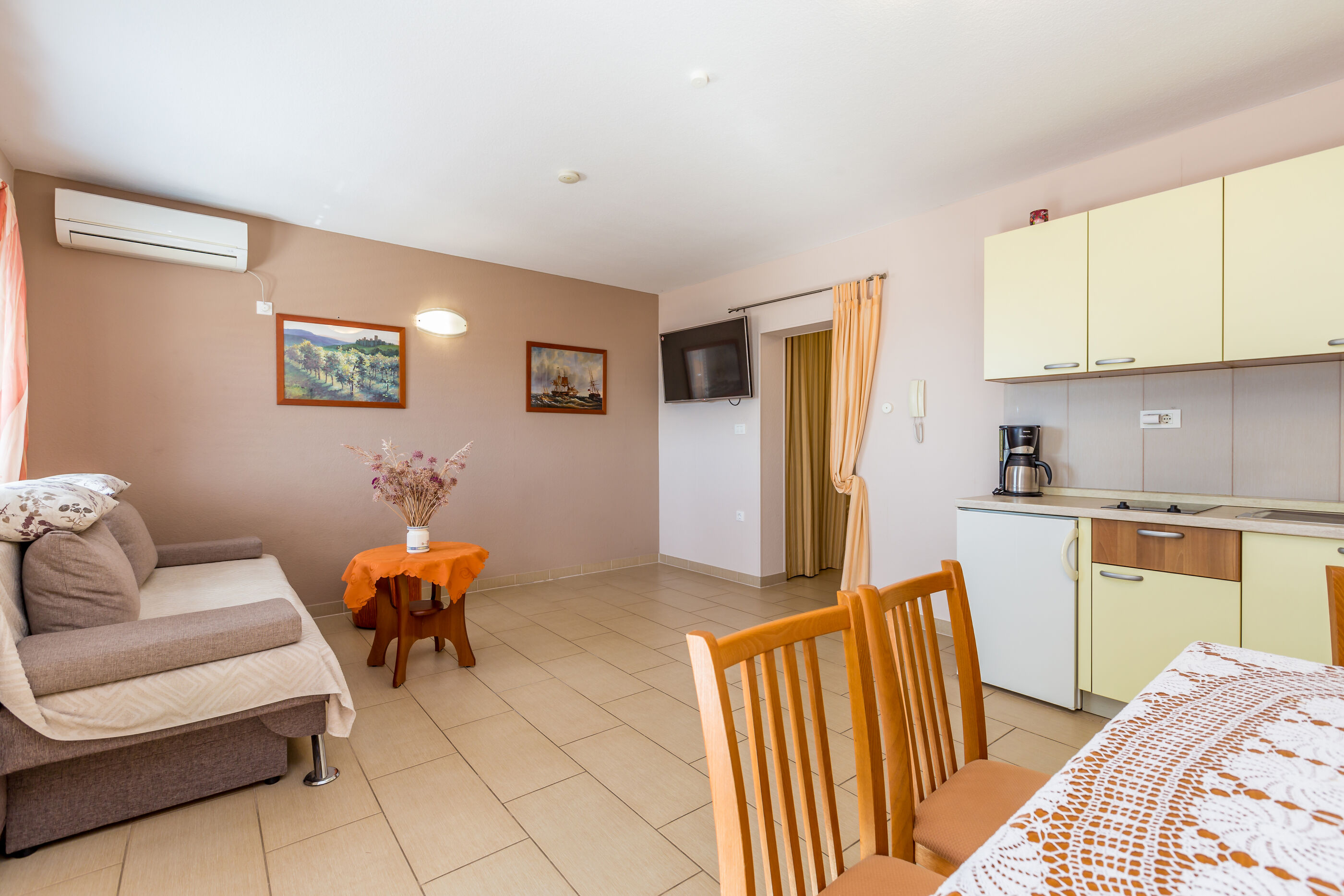 Apartments Ana 15491-A1