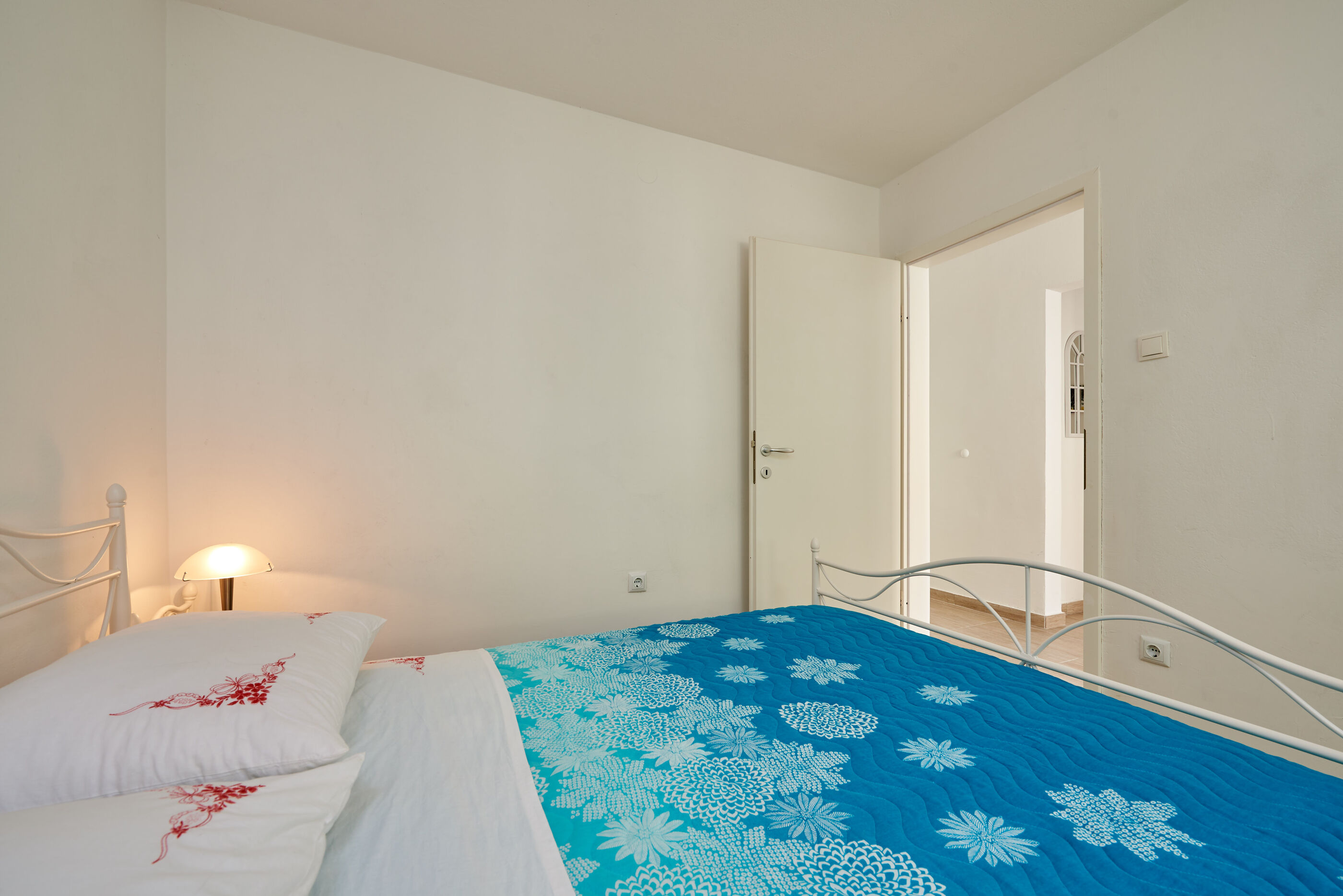 House Dvor 91031-K1