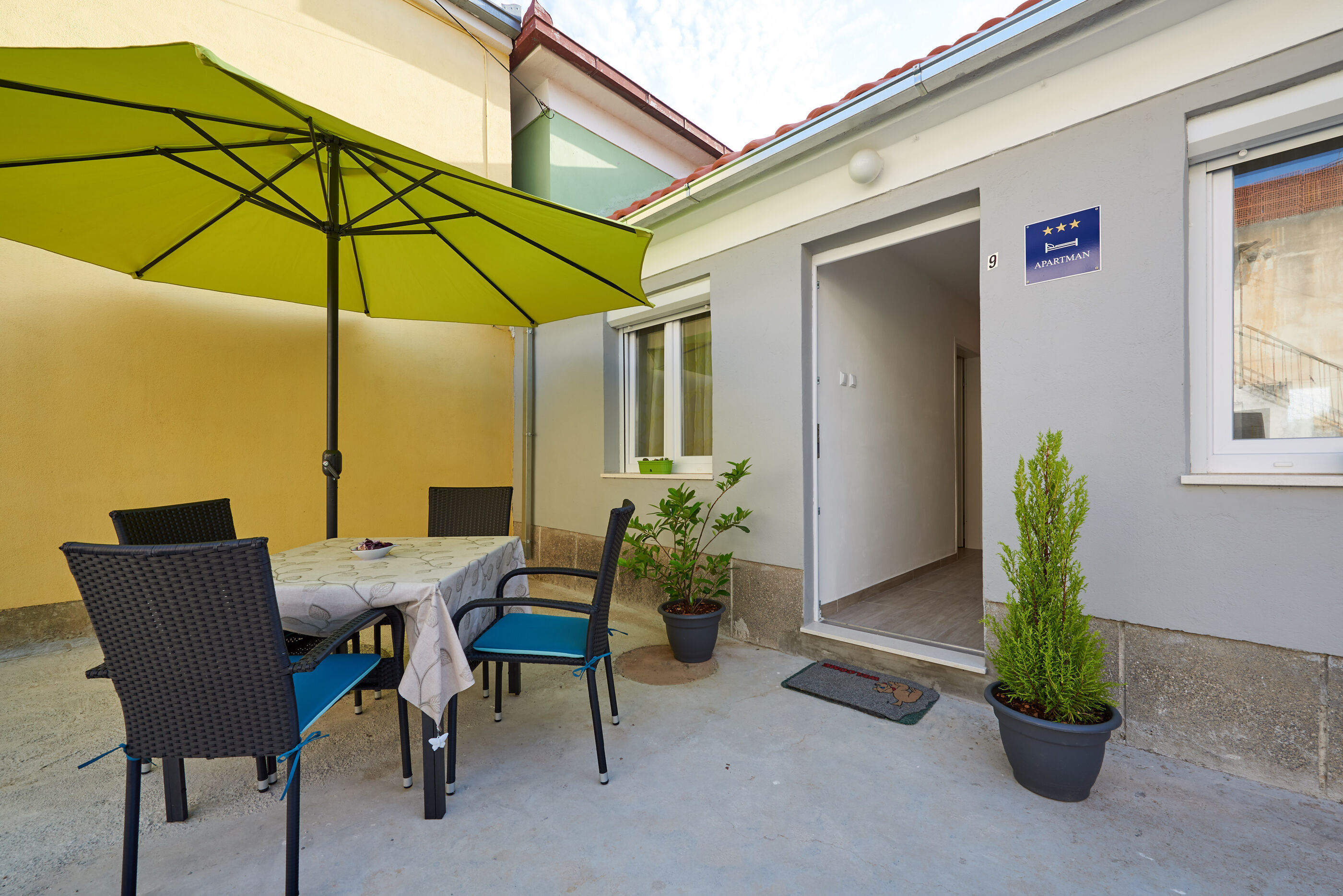 House Dvor 91031-K1
