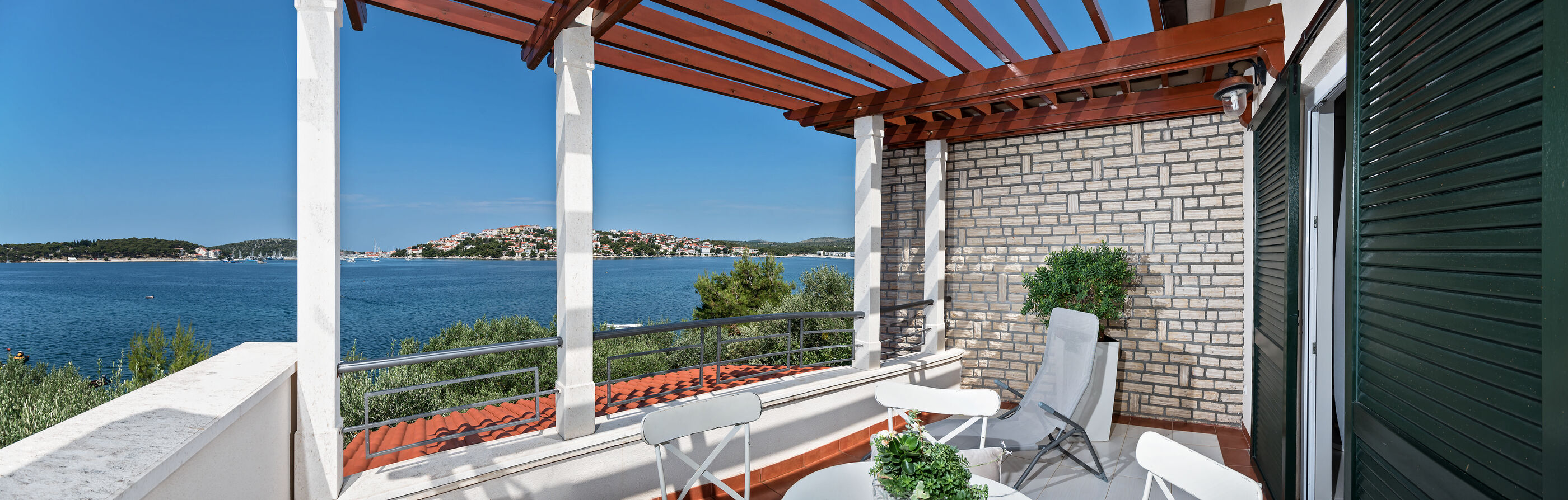 Apartments Roza 91041-A1